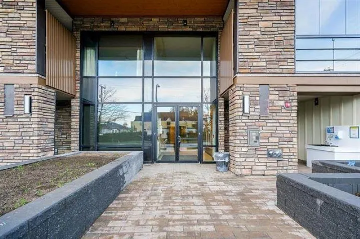 110 14588 Mcdougall Drive