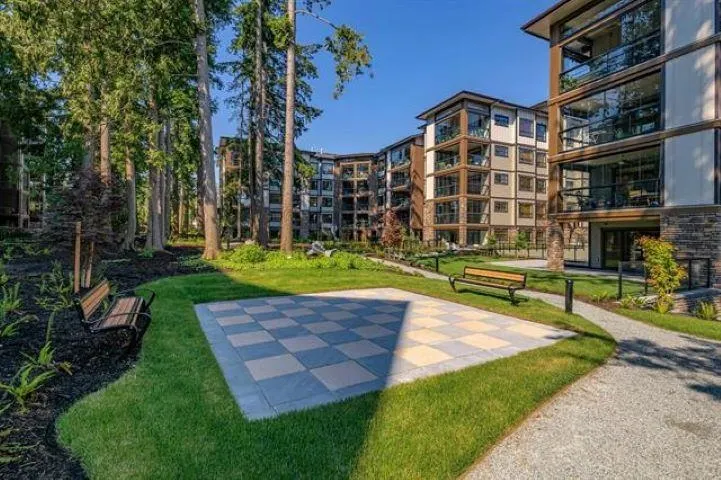110 14588 Mcdougall Drive