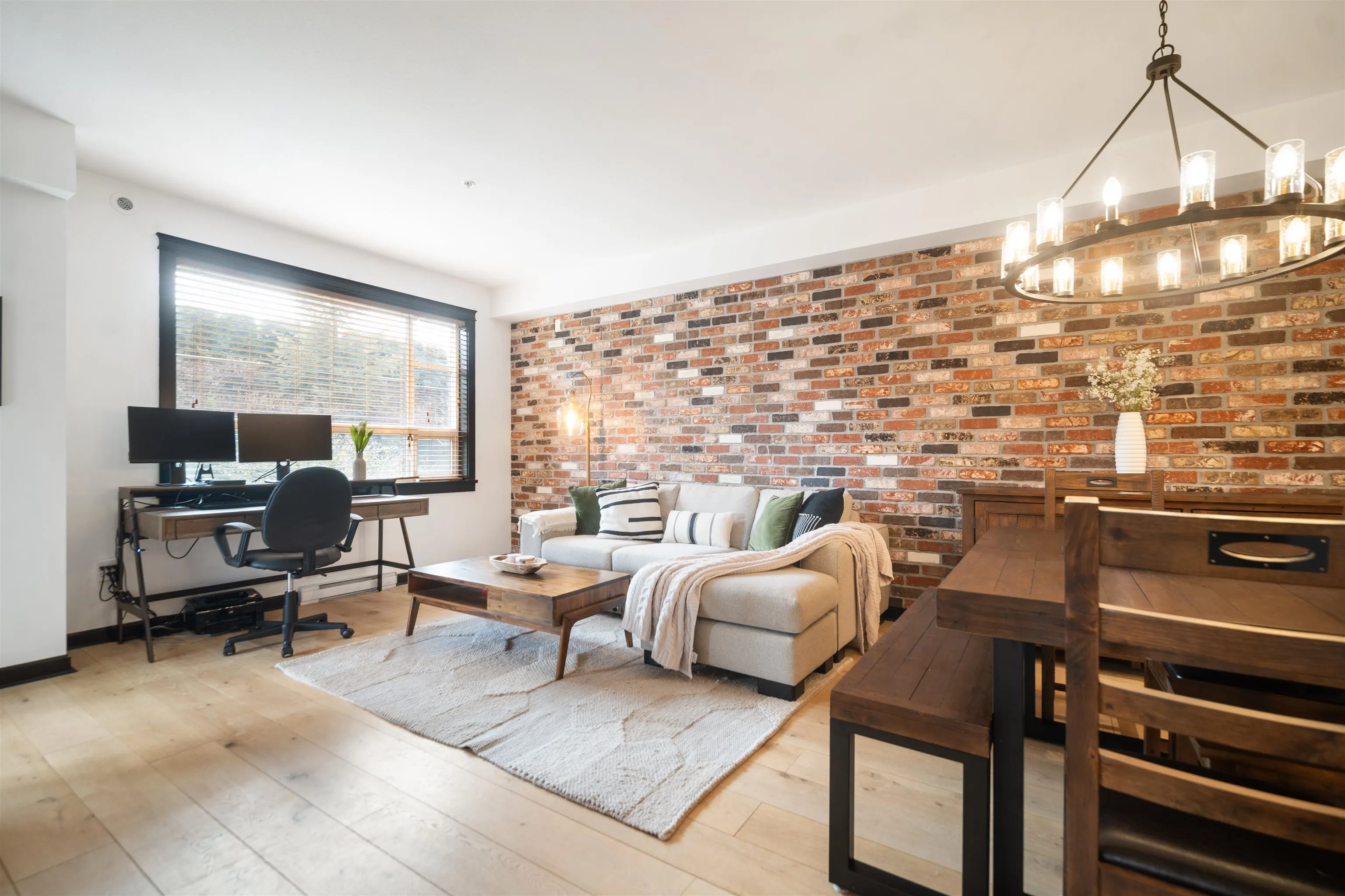 110 14588 Mcdougall Drive