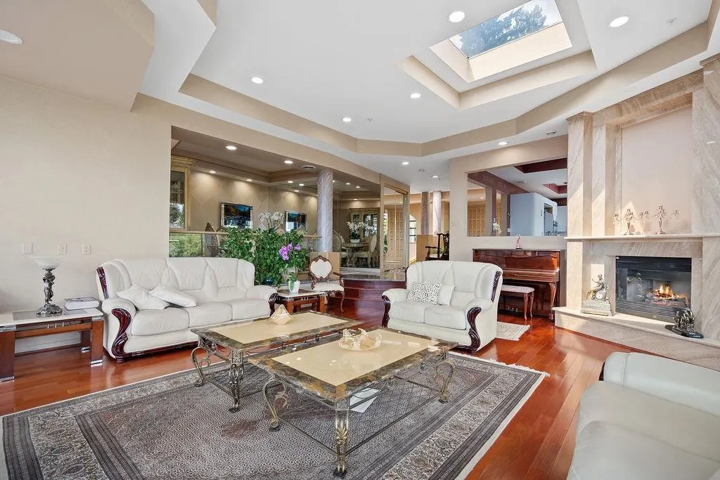 2490 Westhill Court