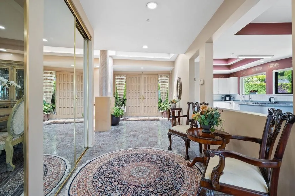2490 Westhill Court