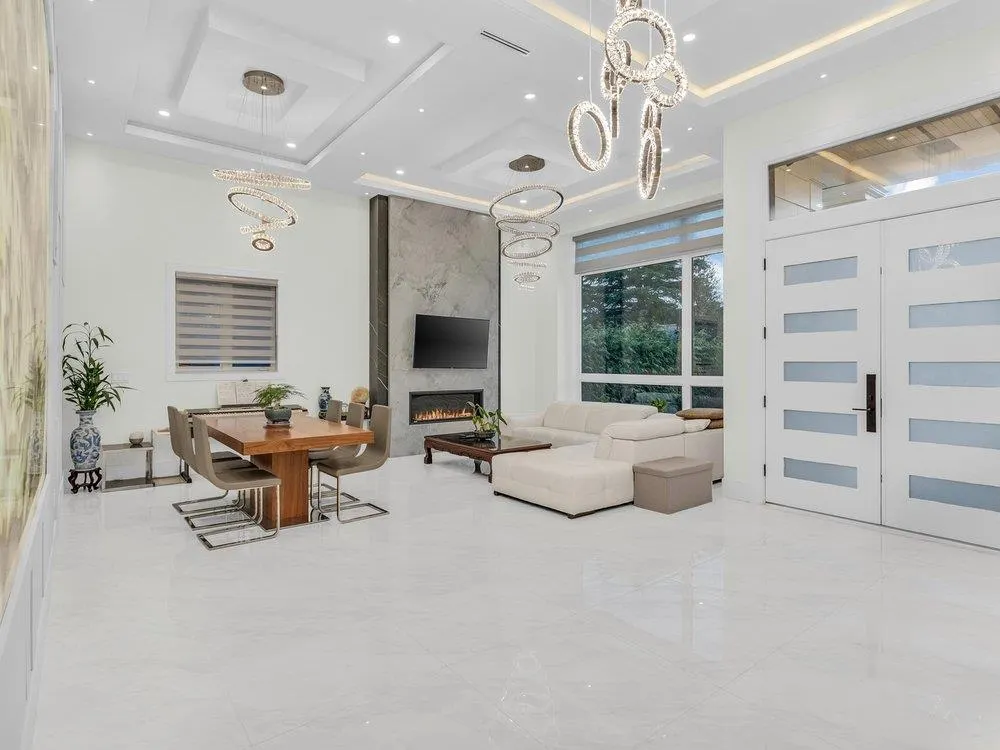 3771 Bowen Drive