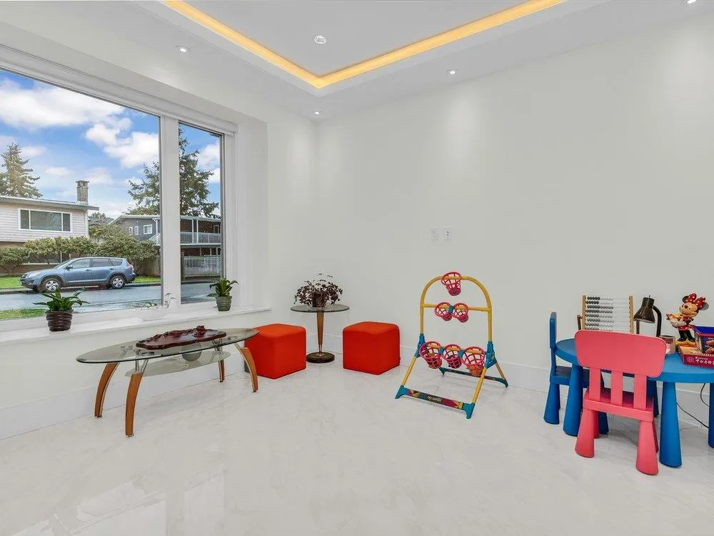 3771 Bowen Drive