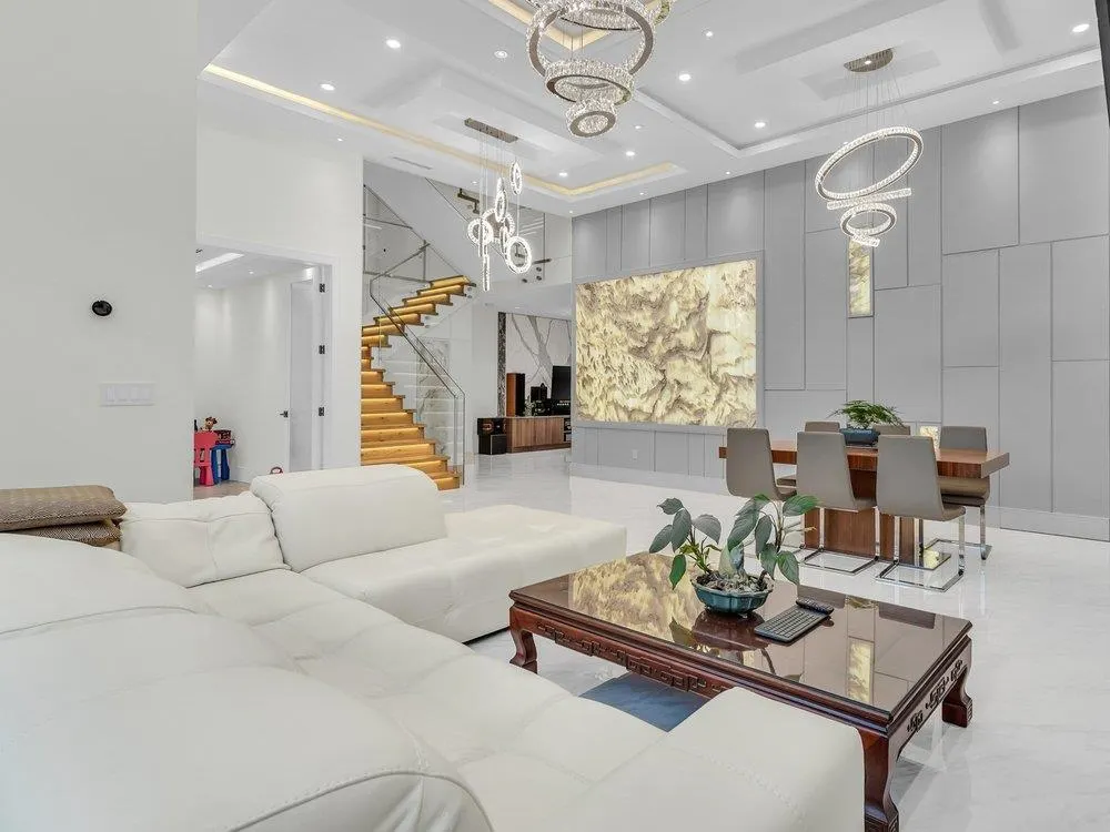 3771 Bowen Drive