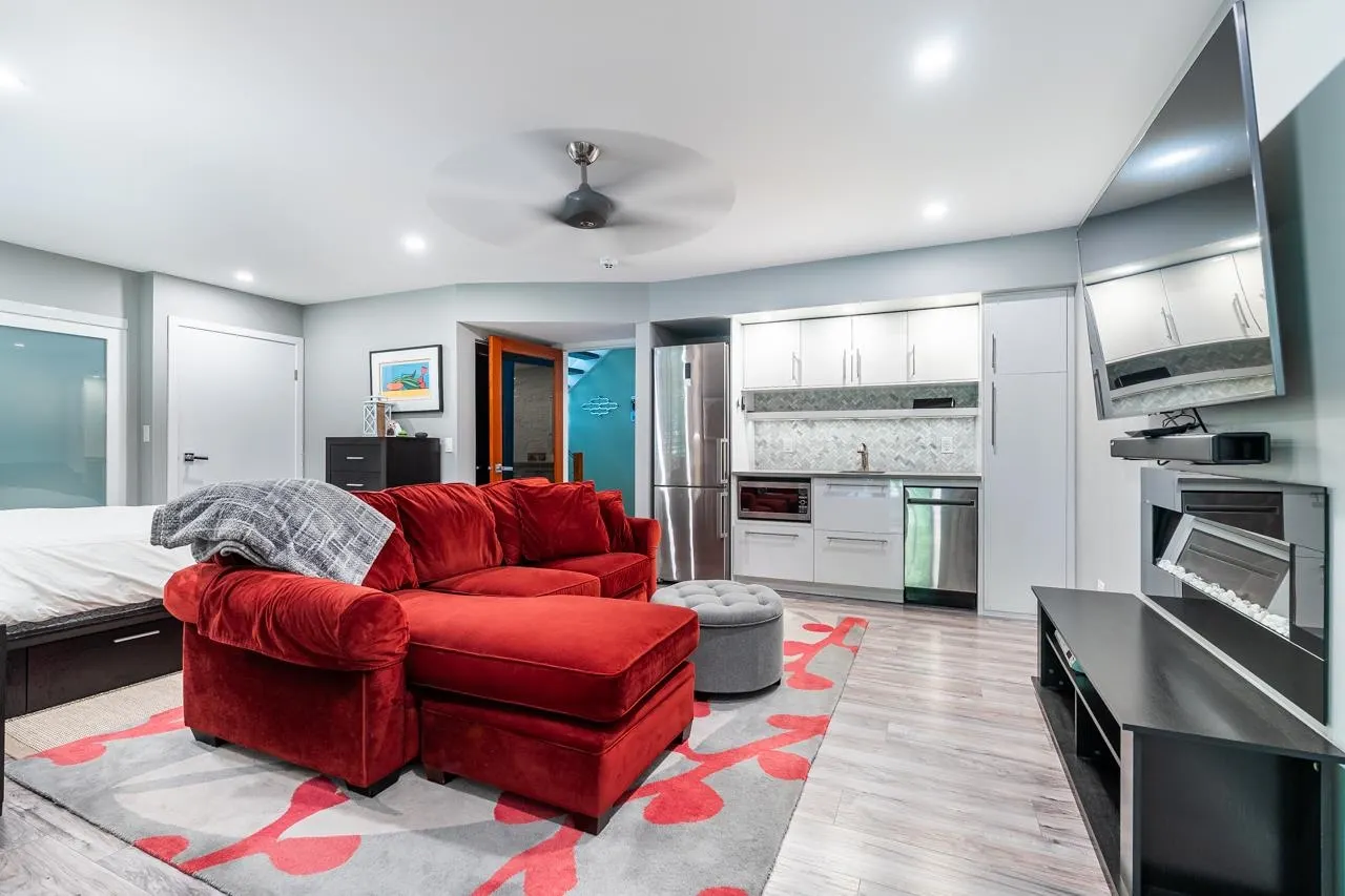 2674 Sparrow Court