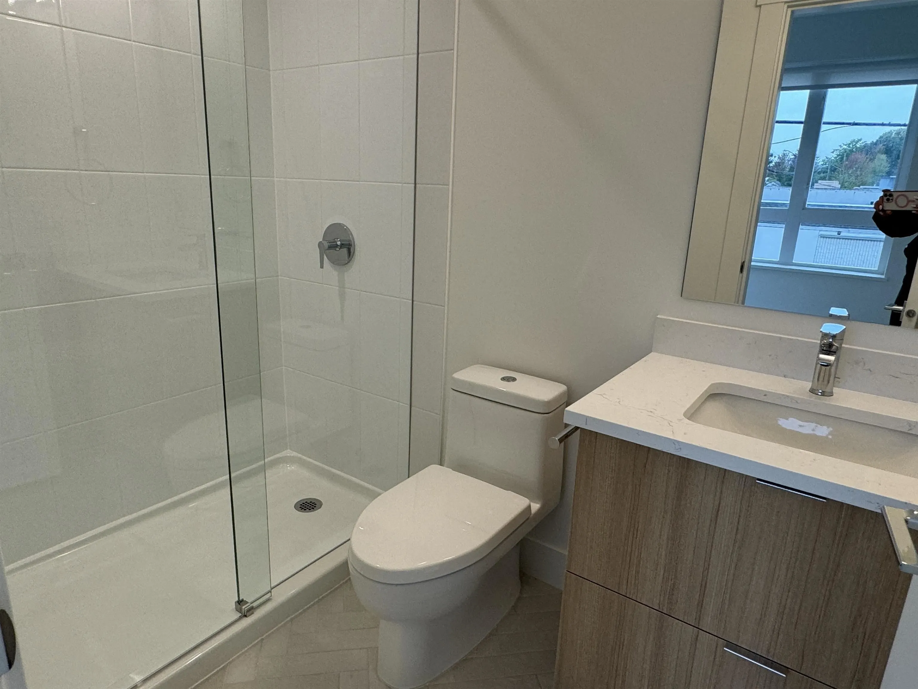 204 11907 223 St