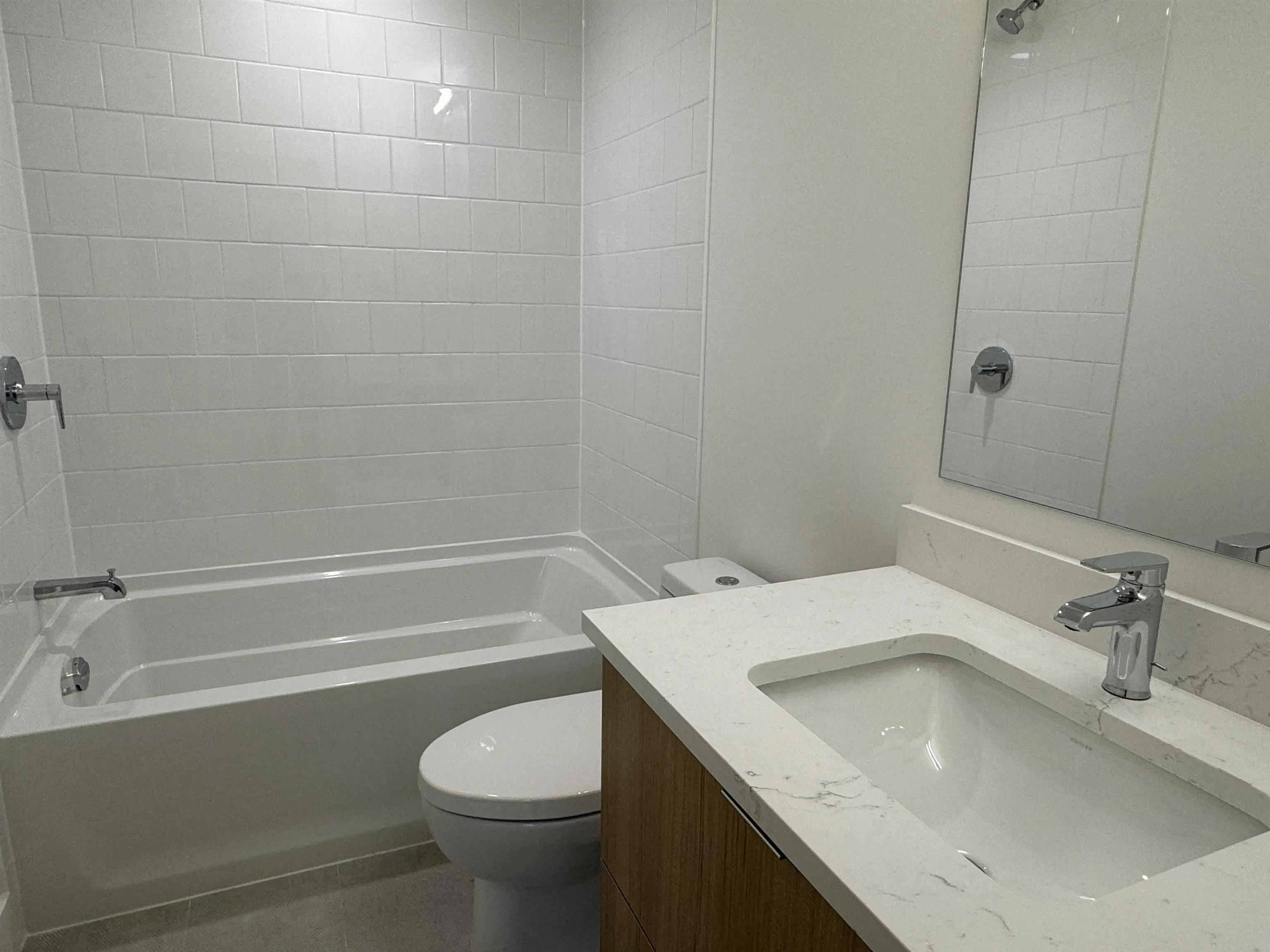 204 11907 223 St