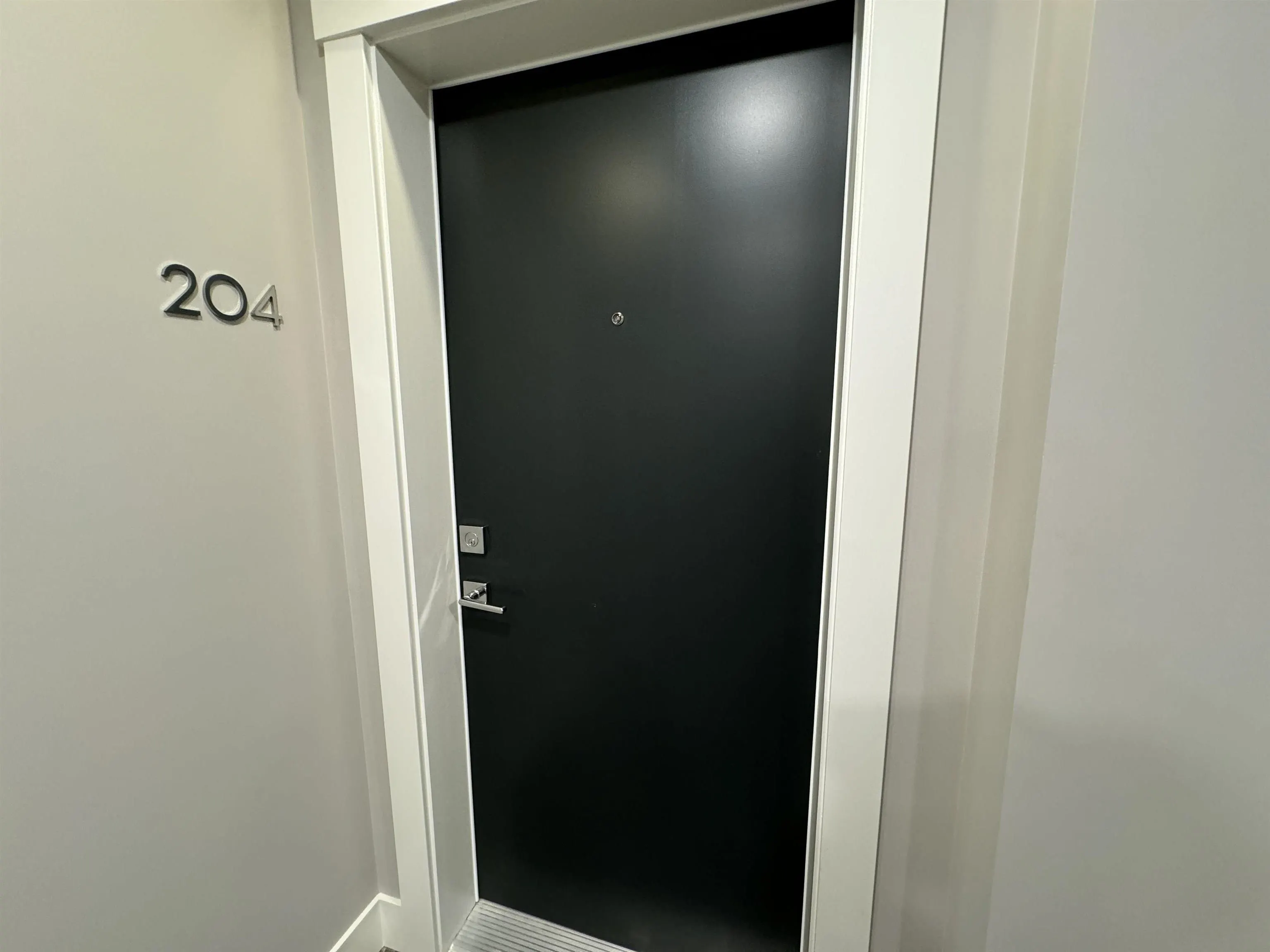 204 11907 223 St