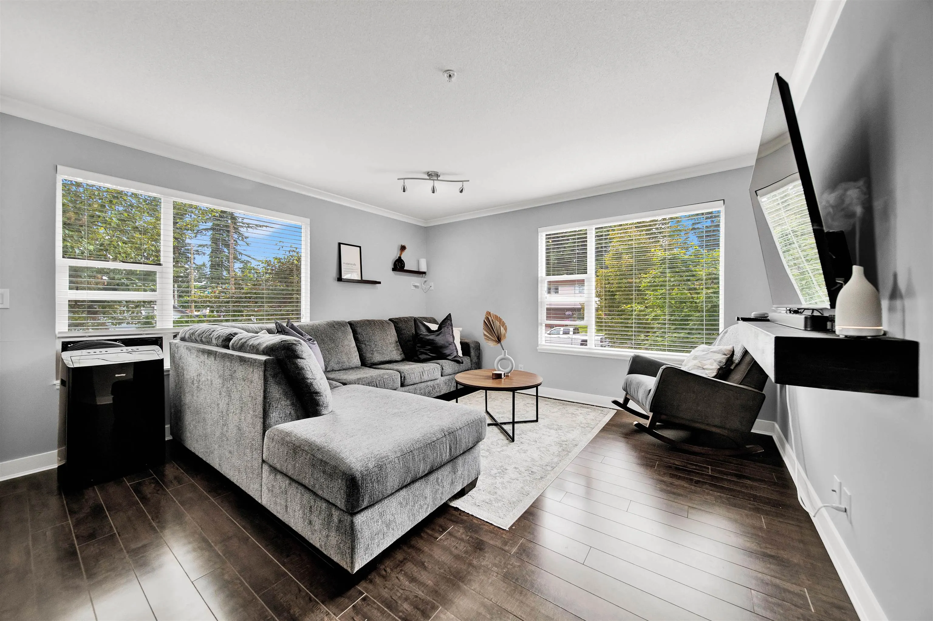 209 2955 Diamond Crescent