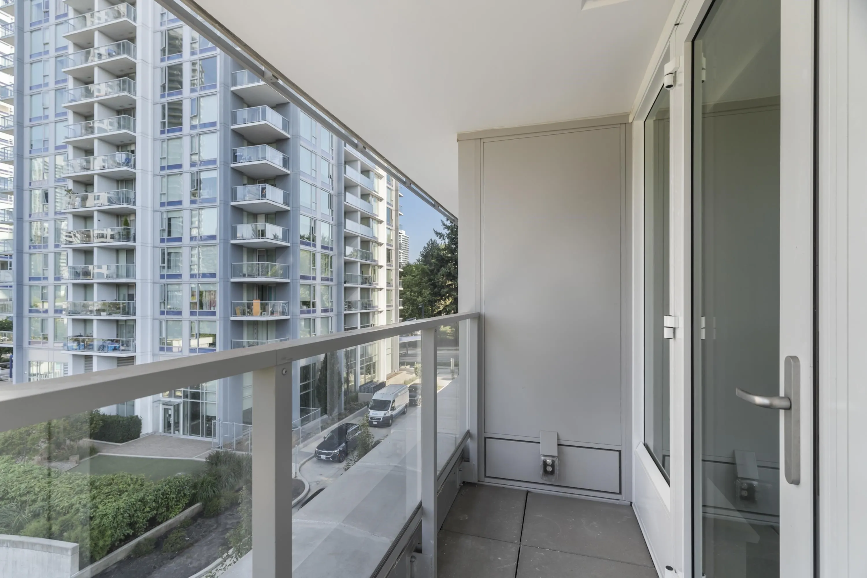 408 13768 100 Avenue