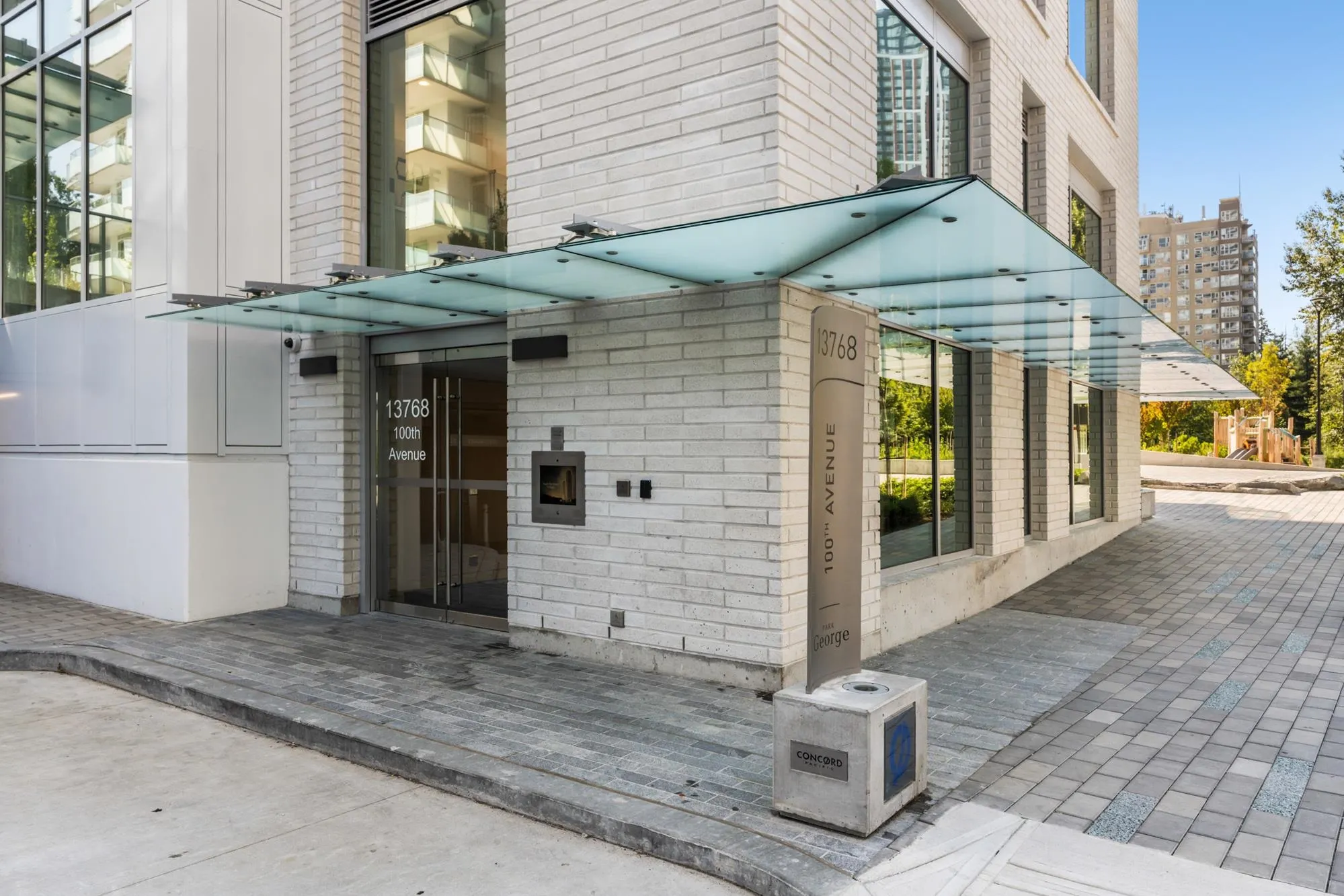 408 13768 100 Avenue