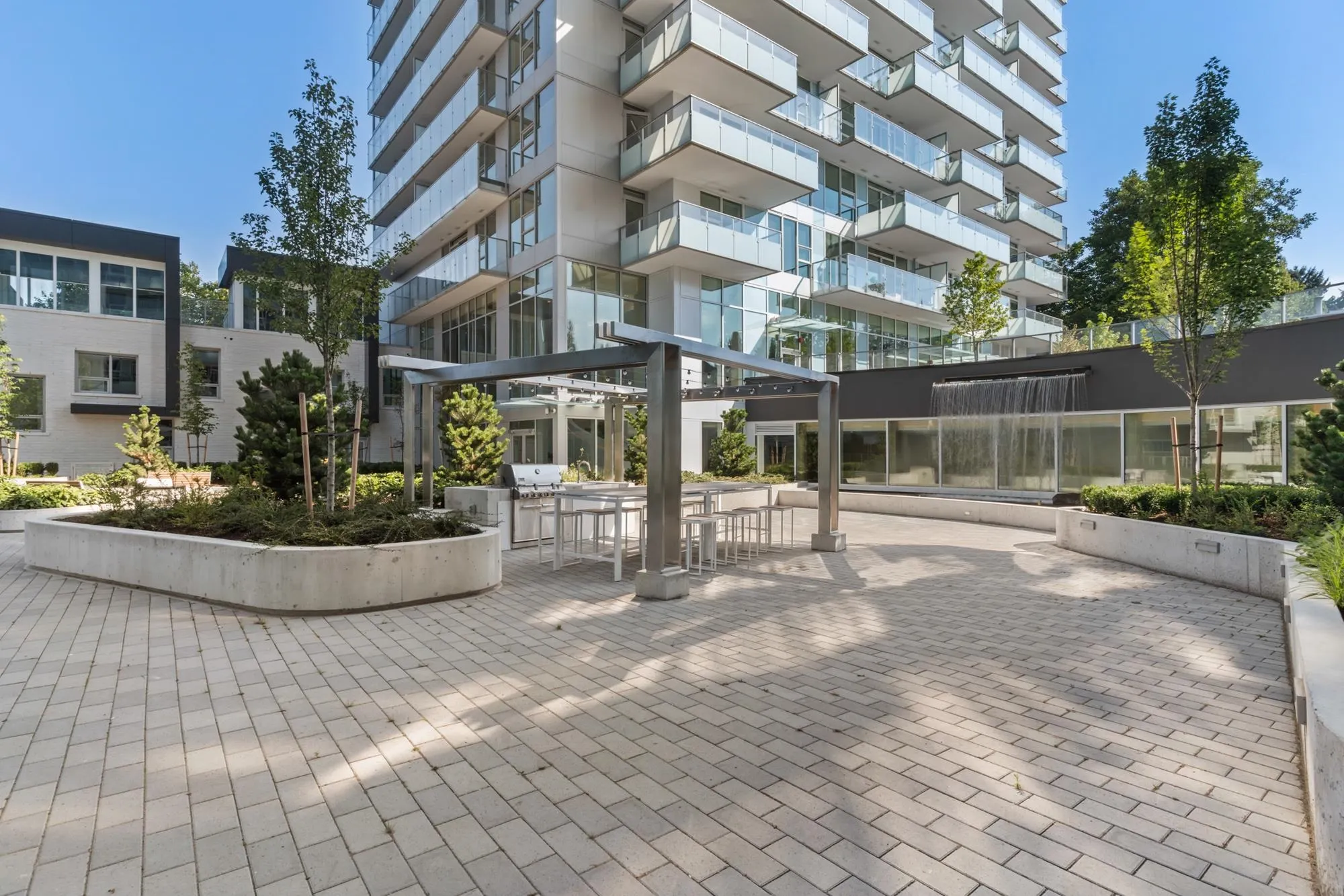 408 13768 100 Avenue