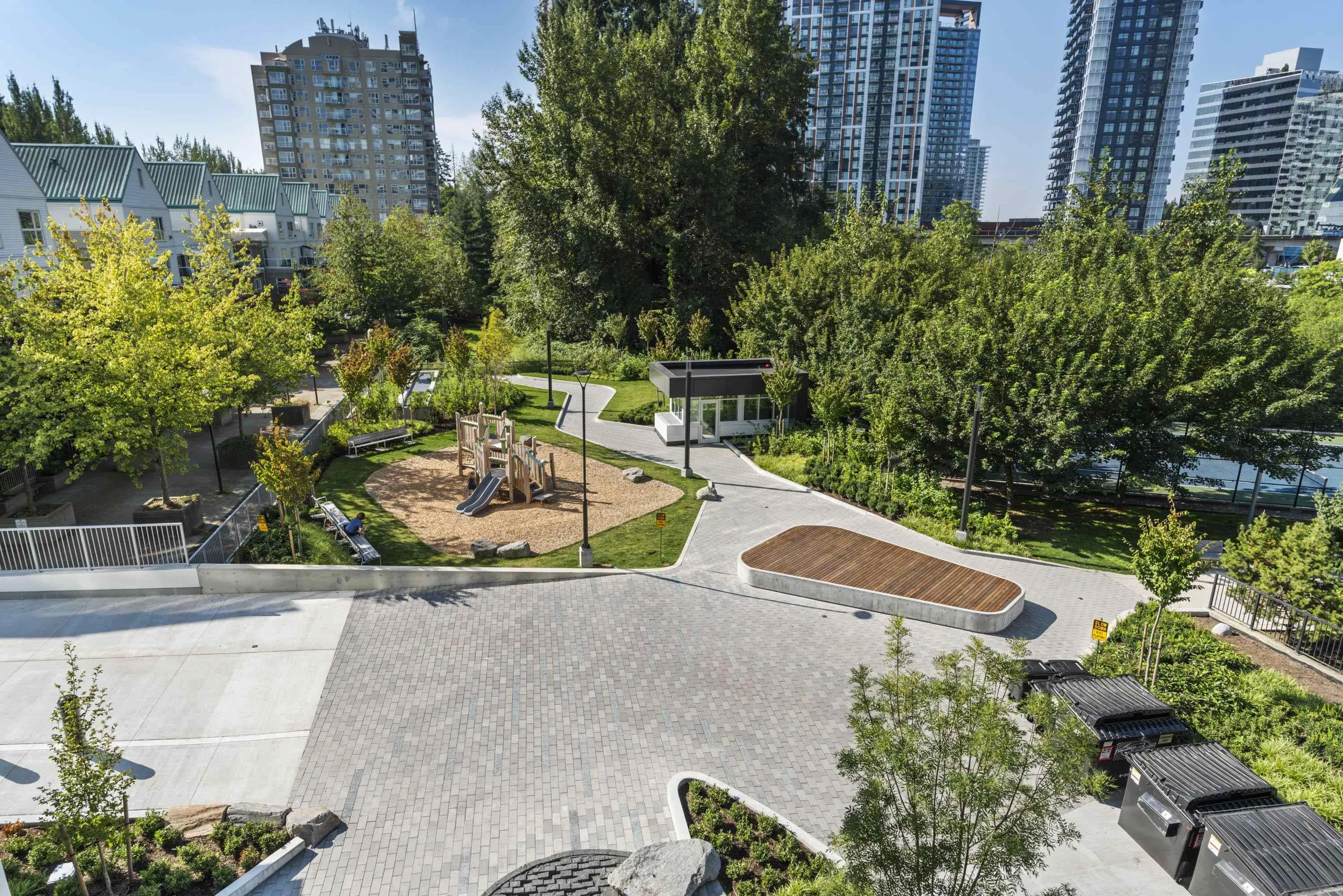 408 13768 100 Avenue