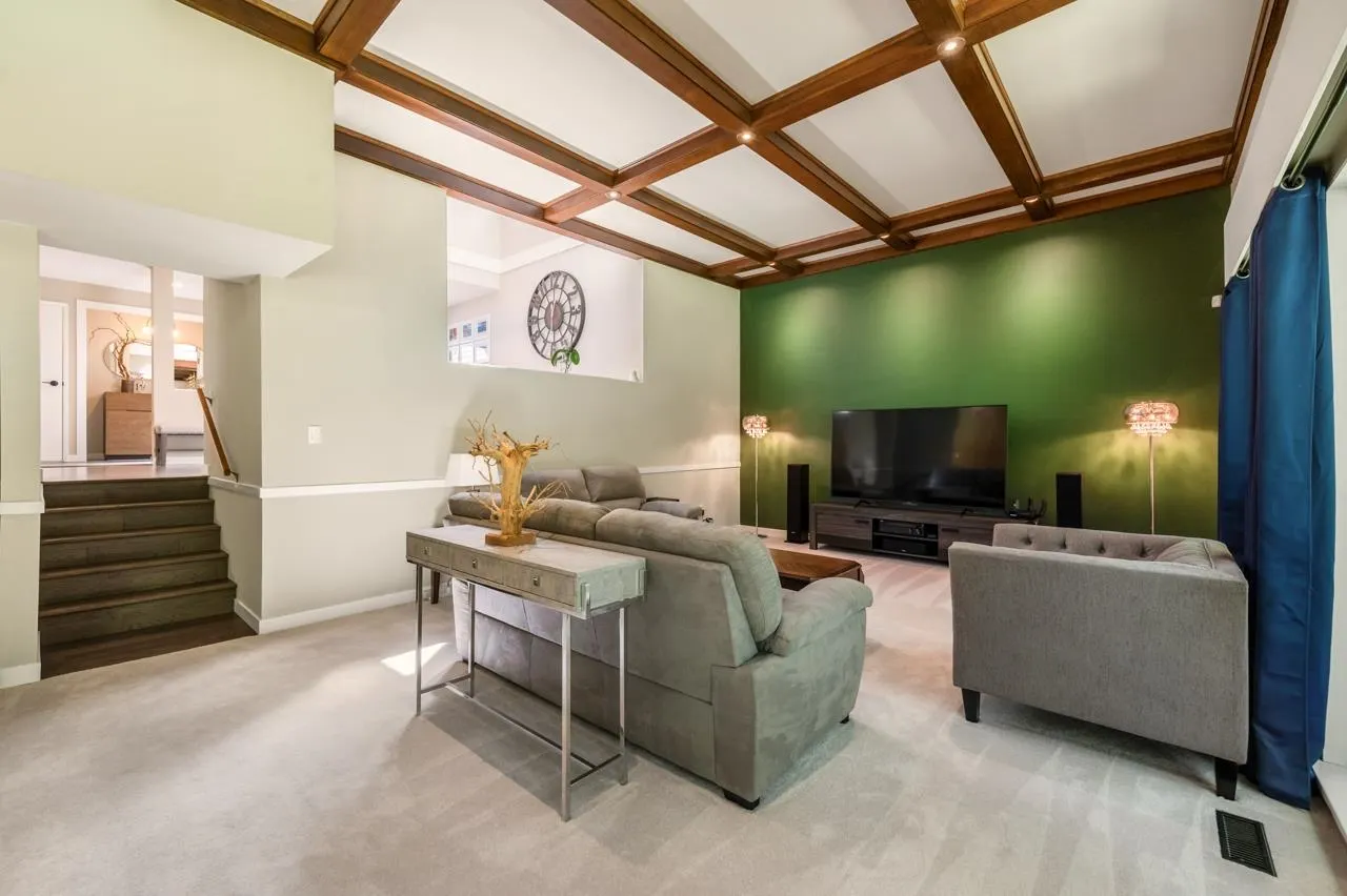 5655 White Pine Lane
