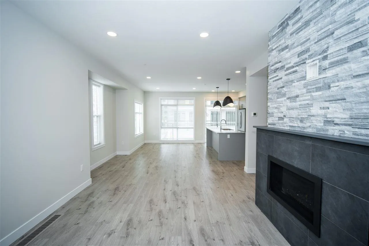 225 46150 Thomas Road