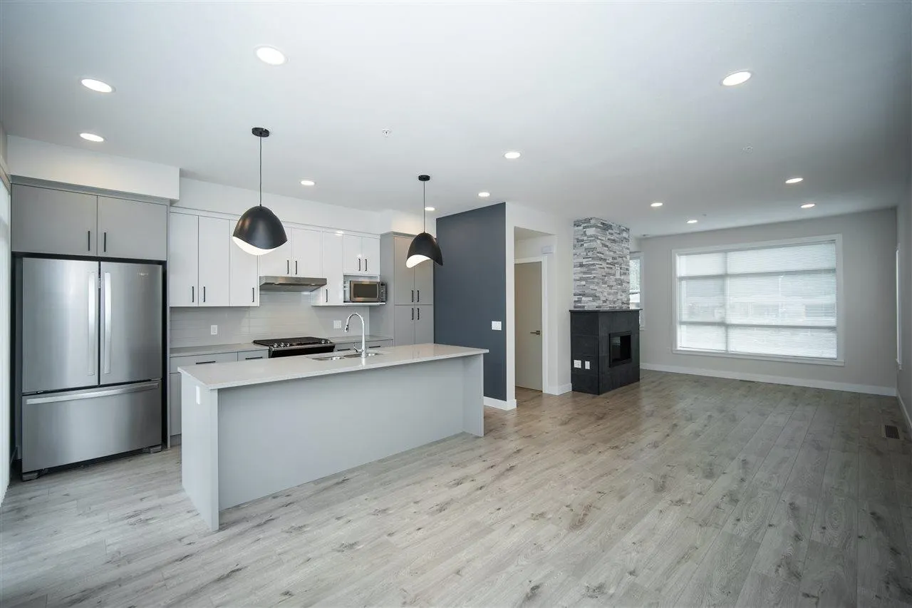 225 46150 Thomas Road