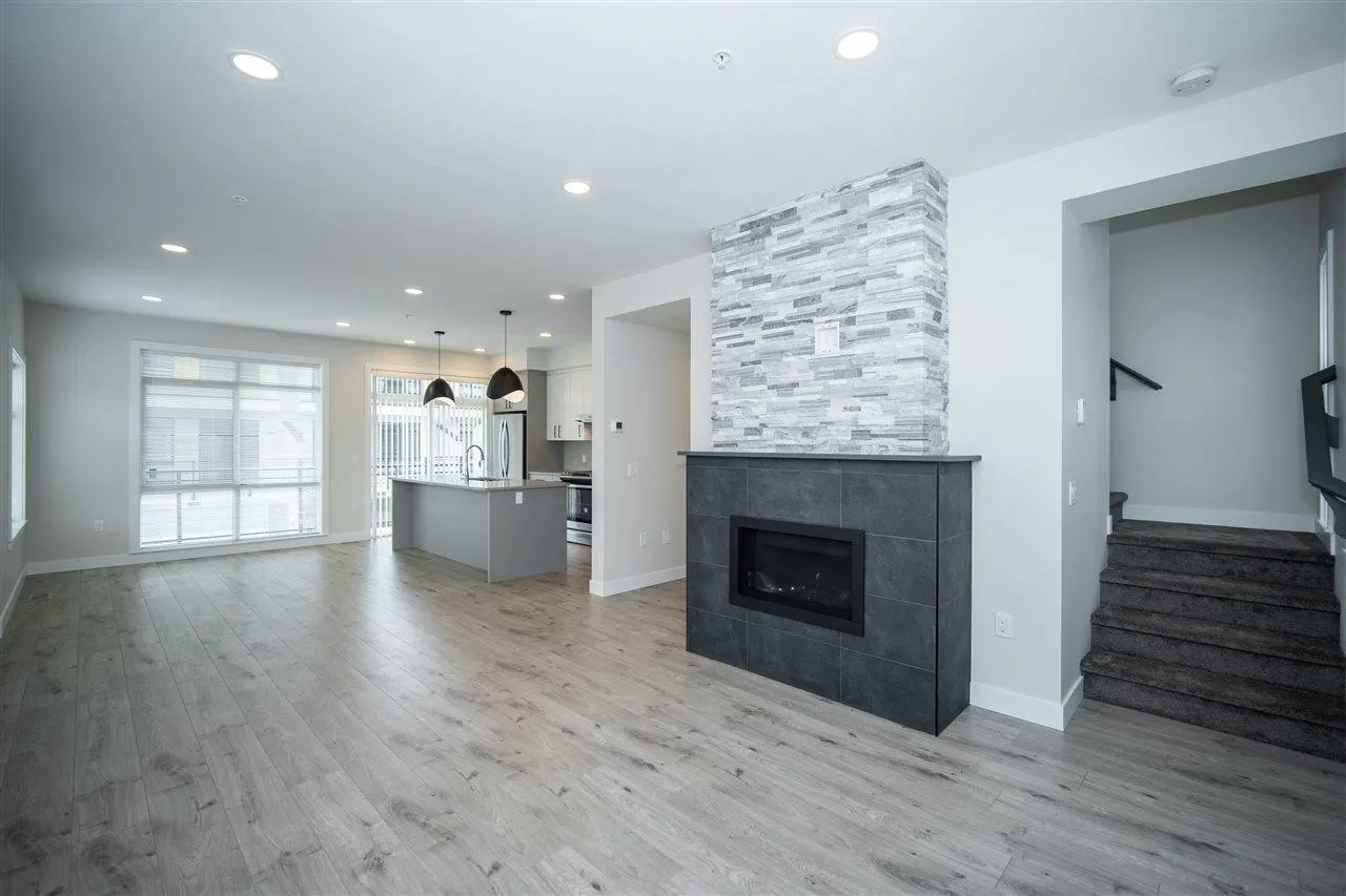 225 46150 Thomas Road