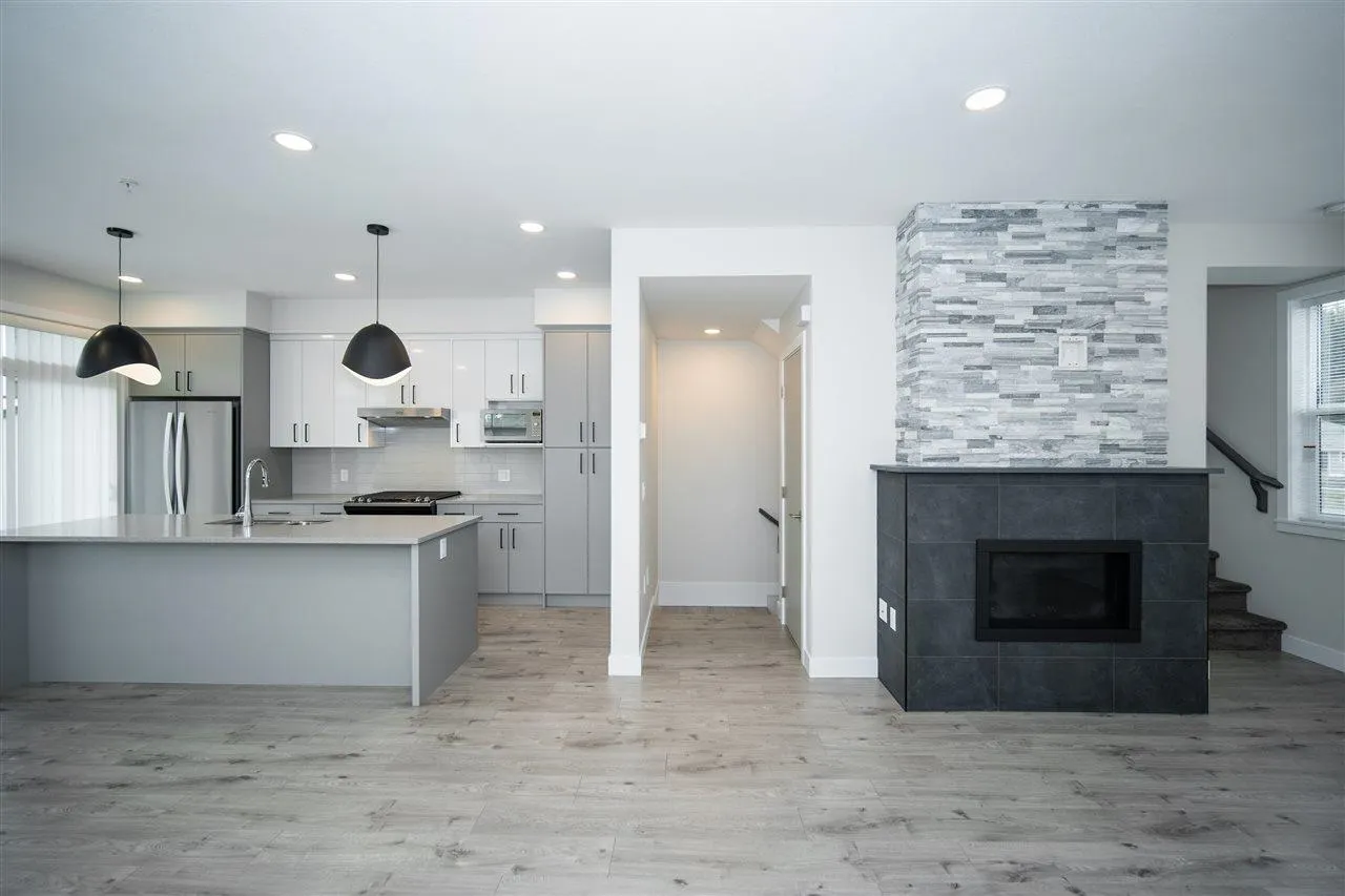 225 46150 Thomas Road