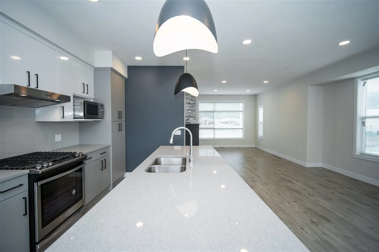 225 46150 Thomas Road