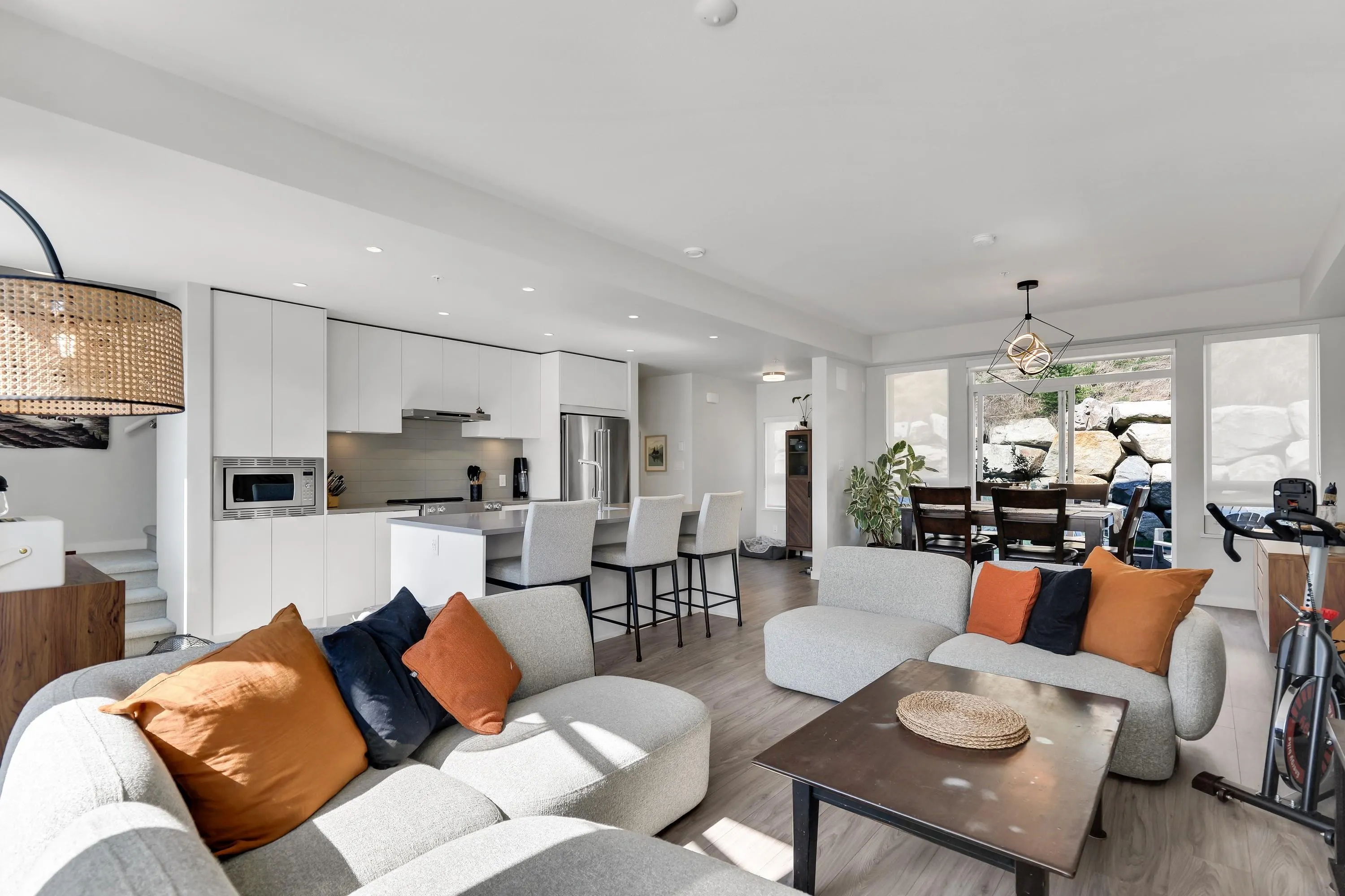 41224 Highline Place
