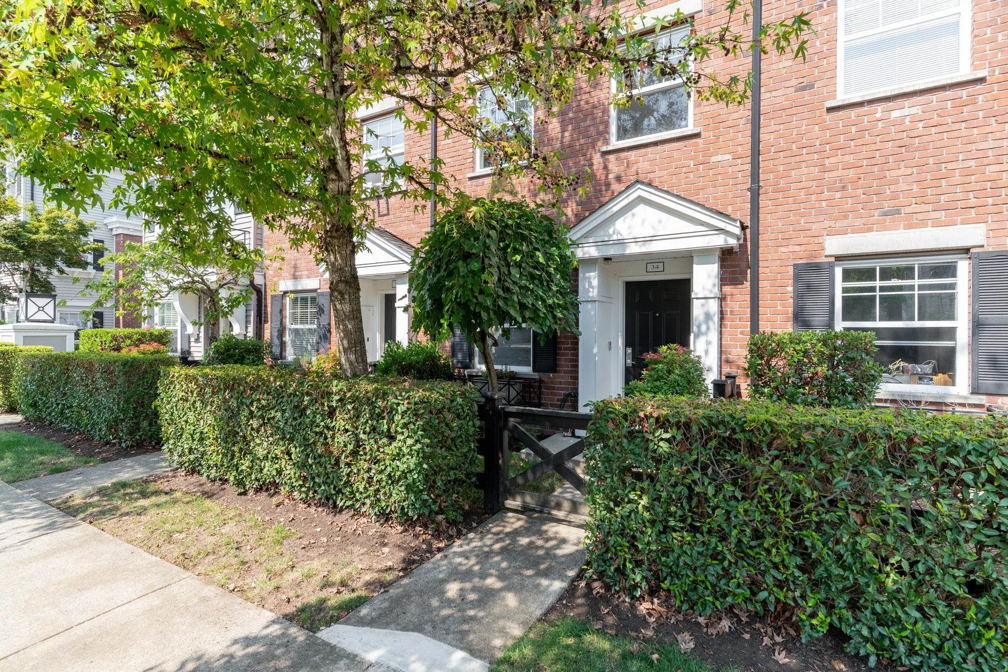 34 11067 Barnston View Road