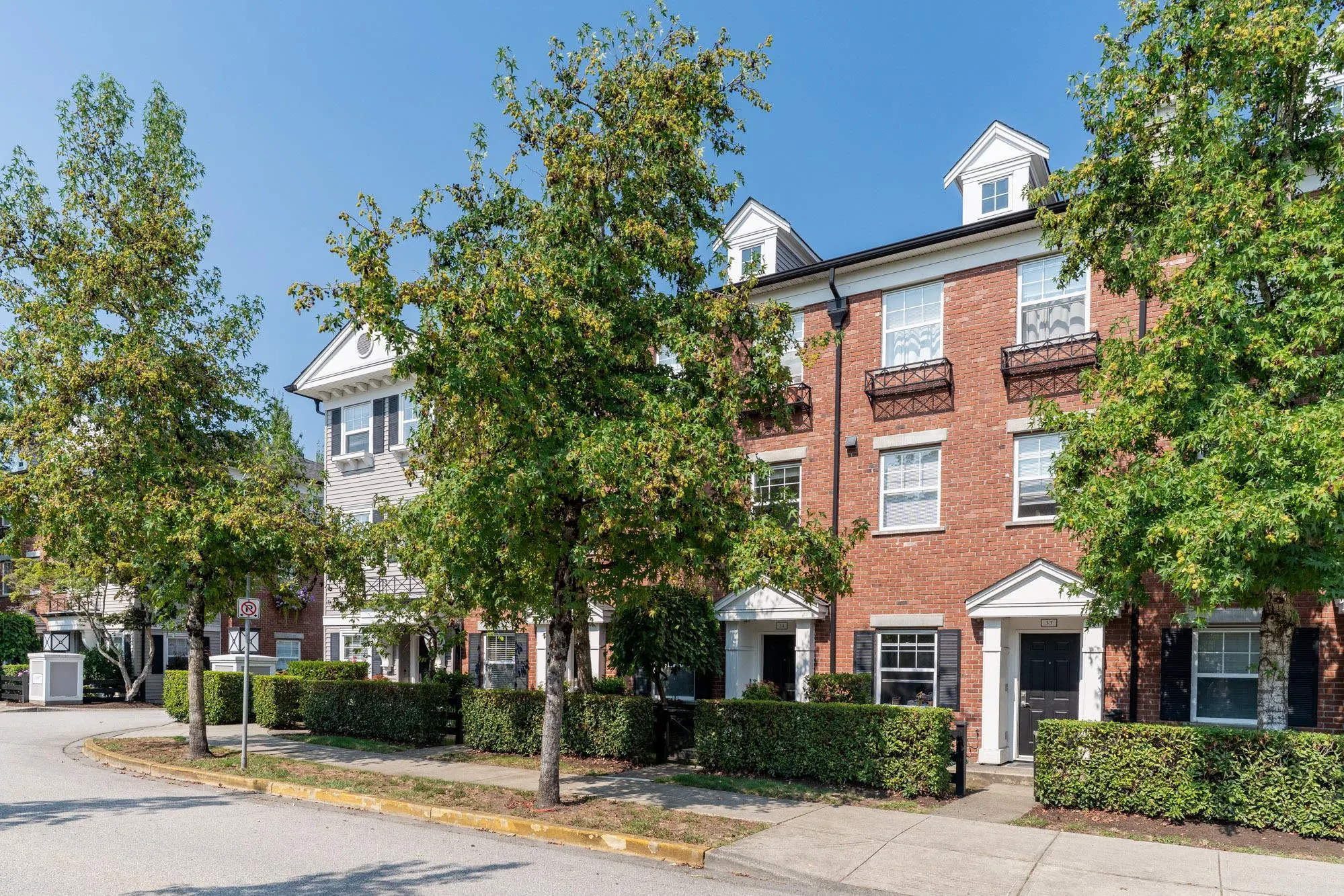 34 11067 Barnston View Road
