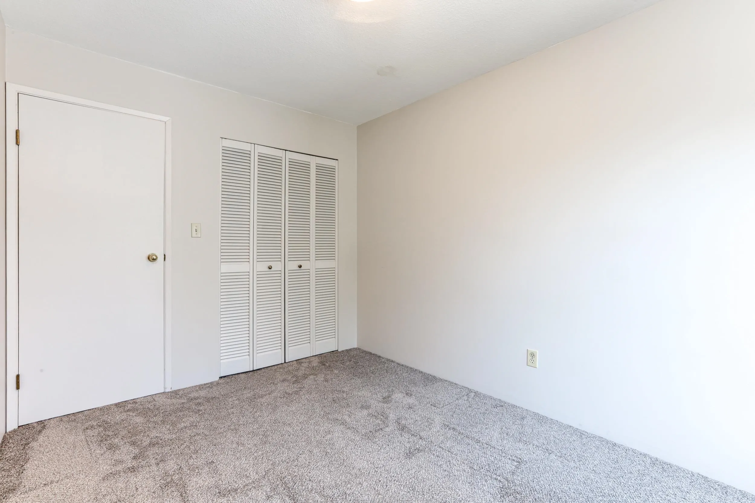 7873 Woodhurst Drive