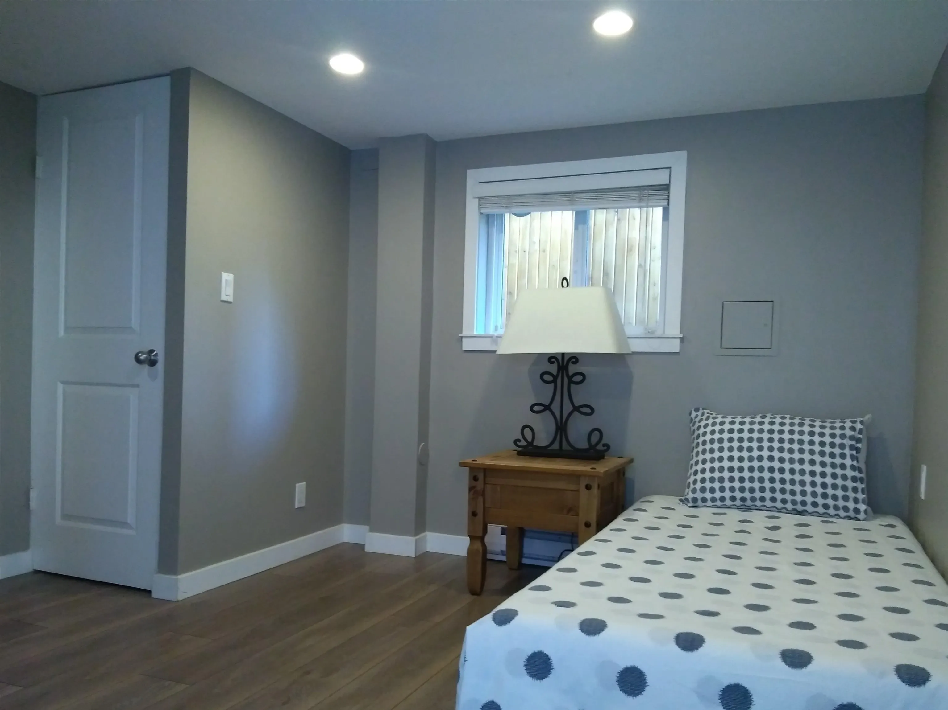 761 W 26th Avenue