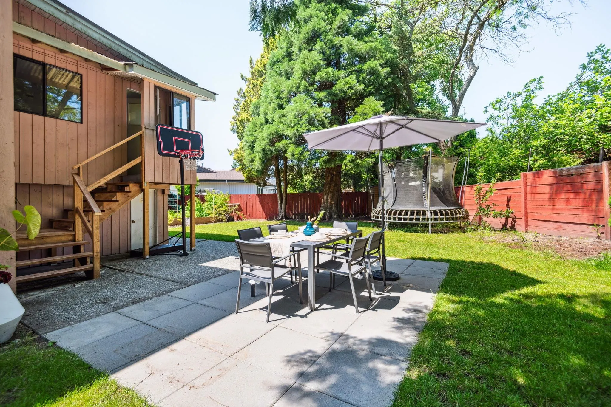 7766 Munroe Crescent