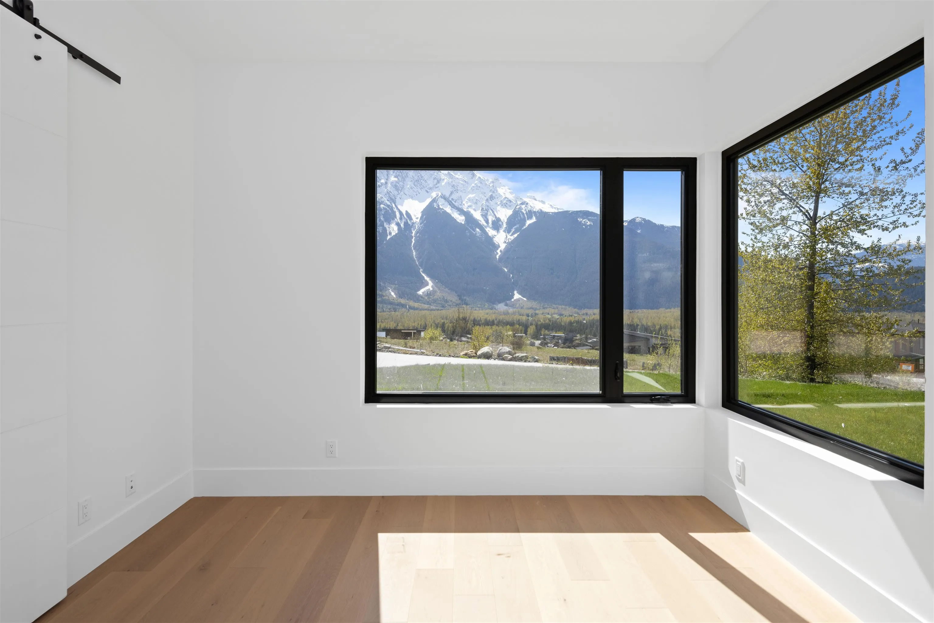 1608 Sisqa Peak Drive