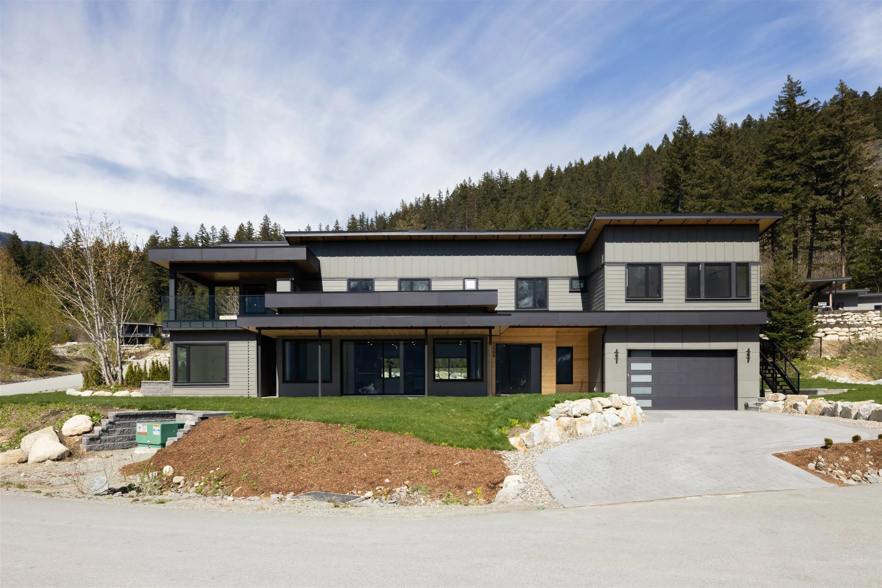 1608 Sisqa Peak Drive