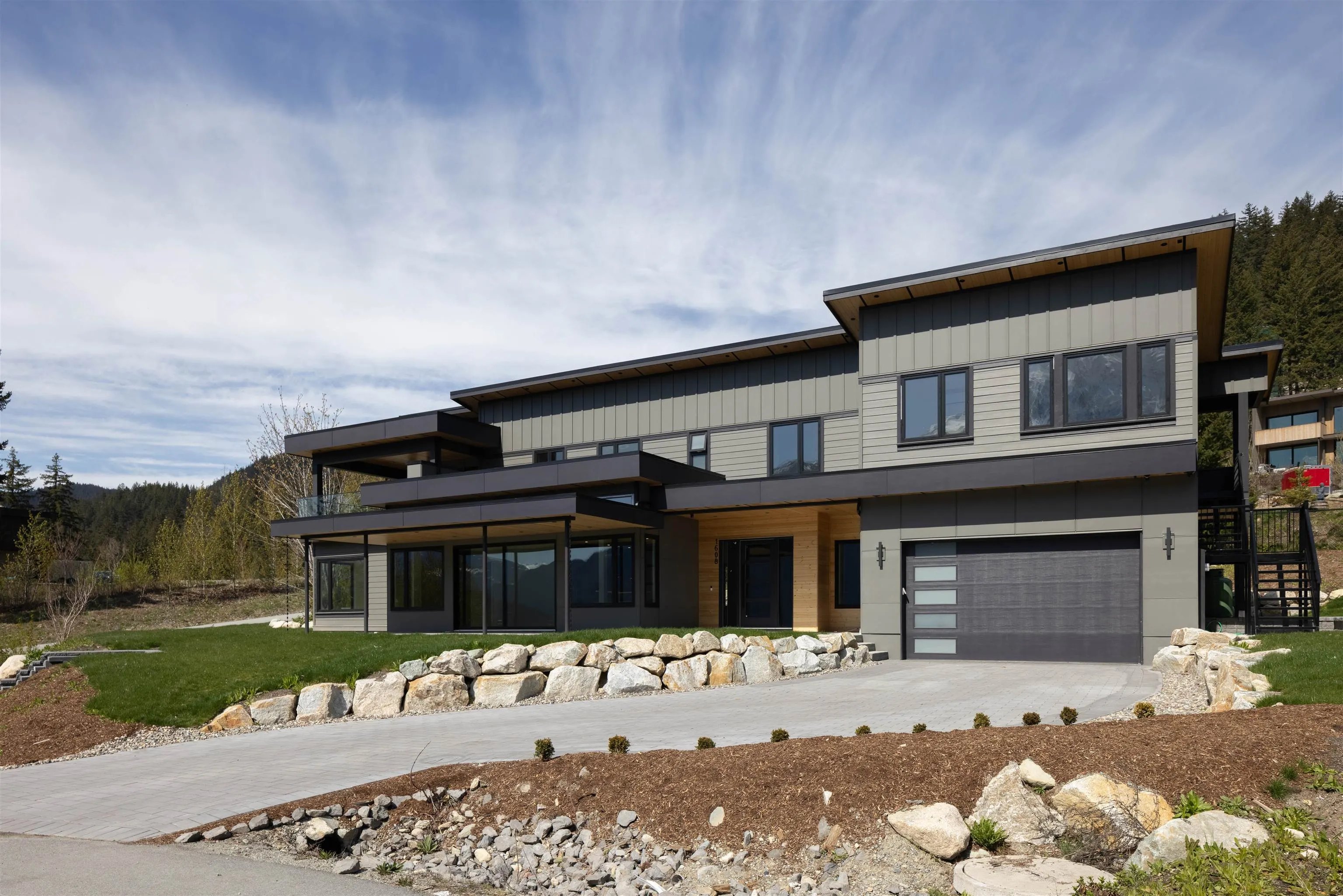 1608 Sisqa Peak Drive