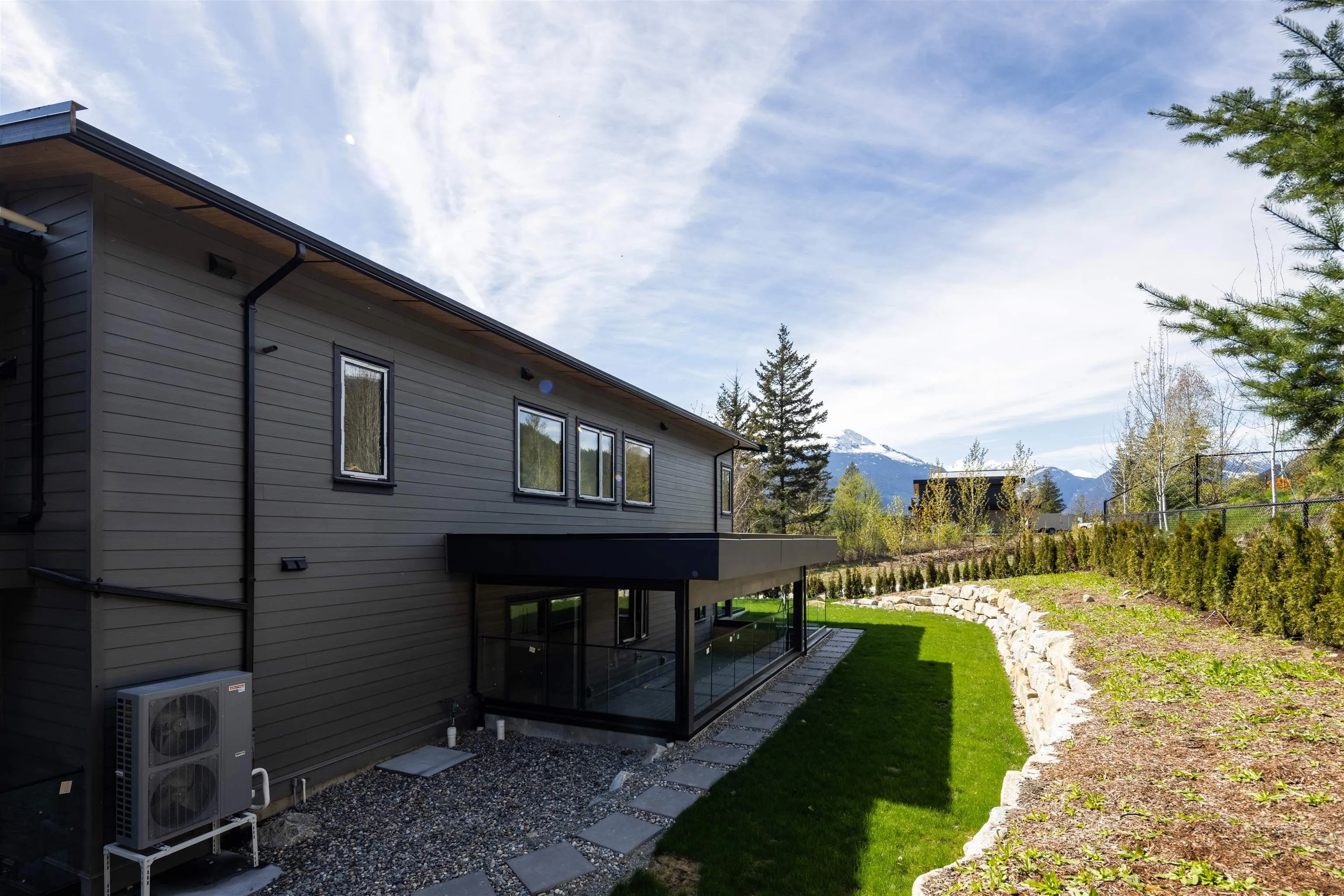 1608 Sisqa Peak Drive