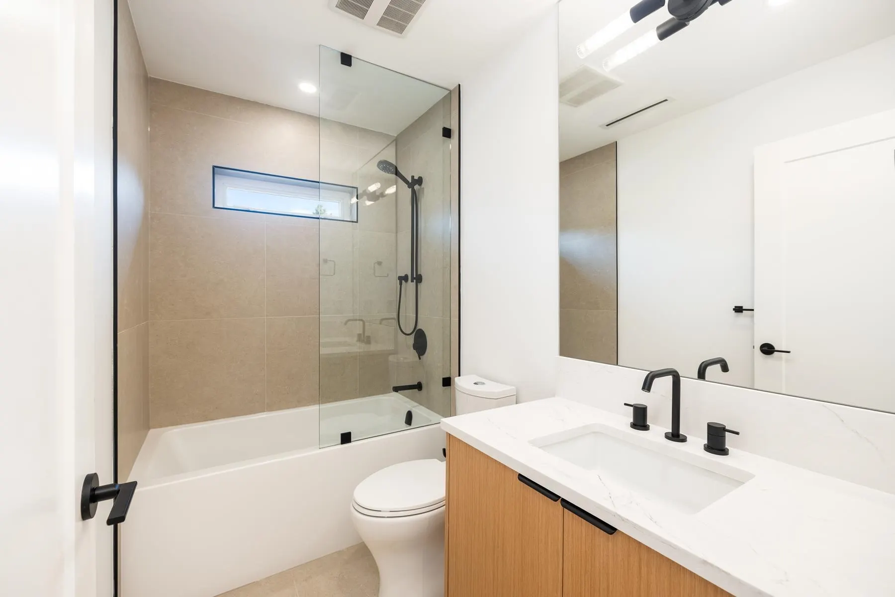 263 W 6th Street