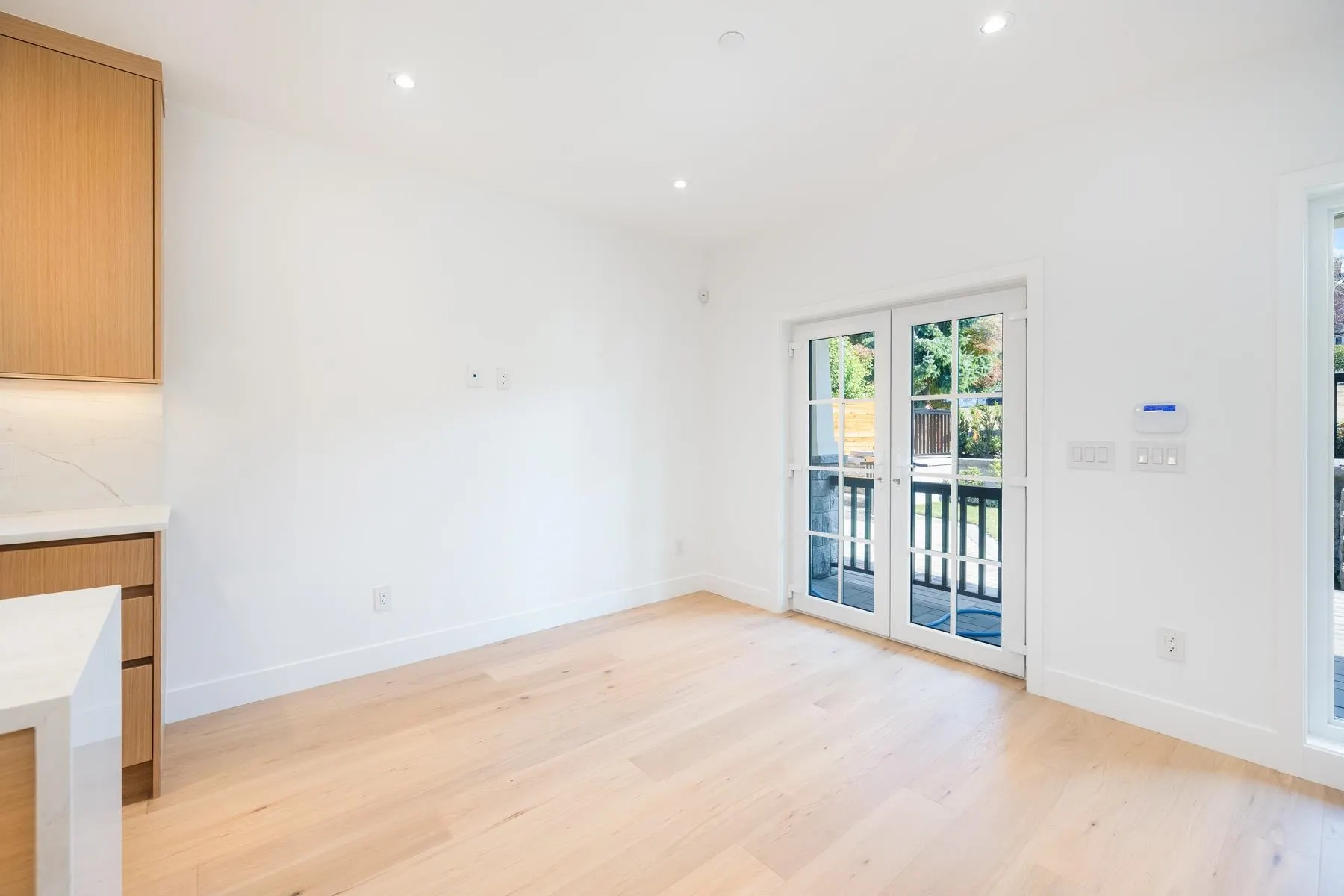263 W 6th Street