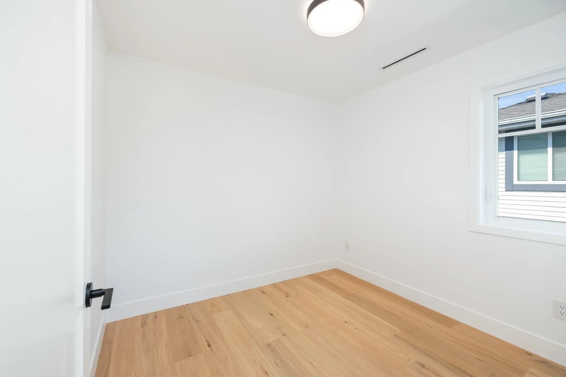 263 W 6th Street