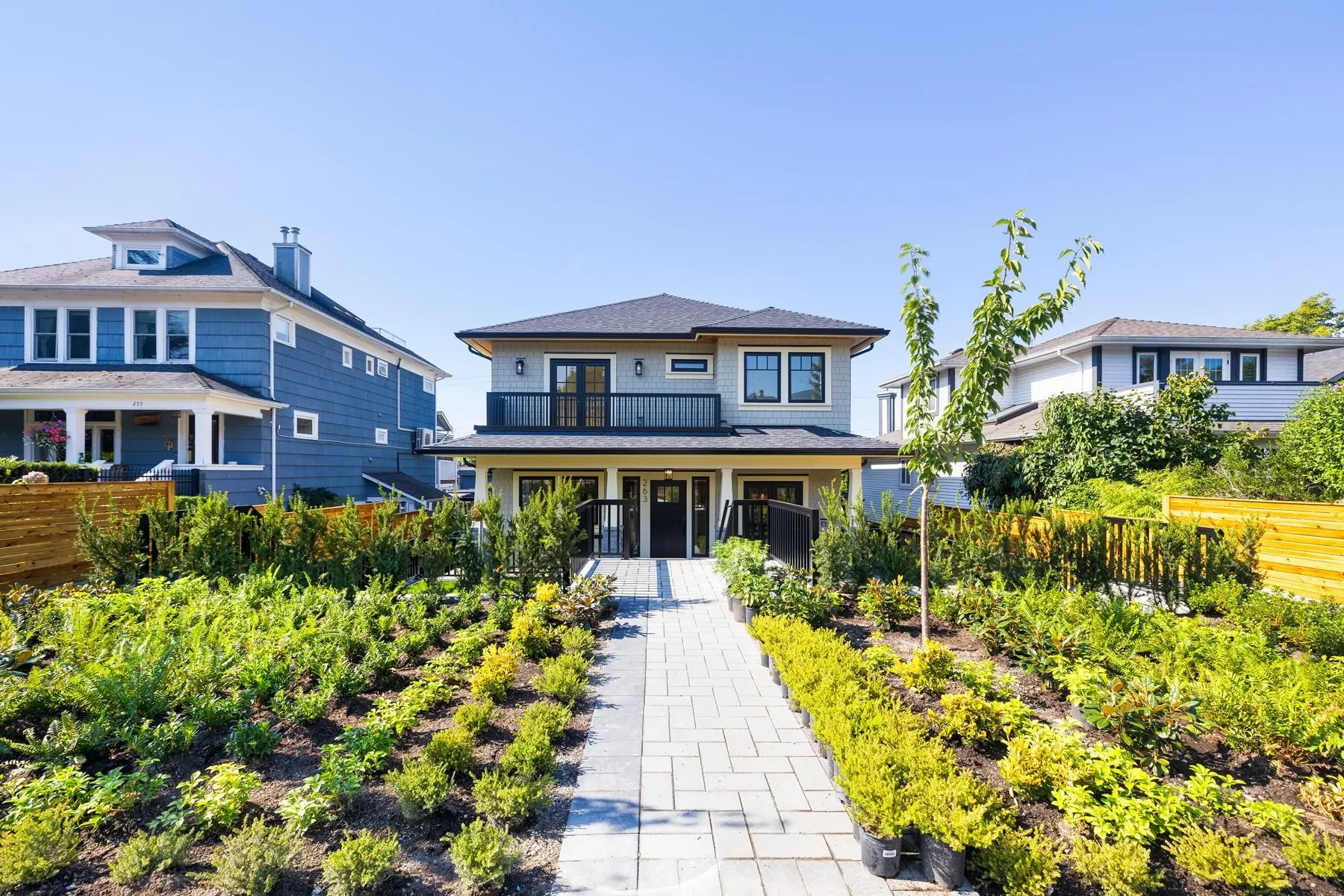 263 W 6th Street