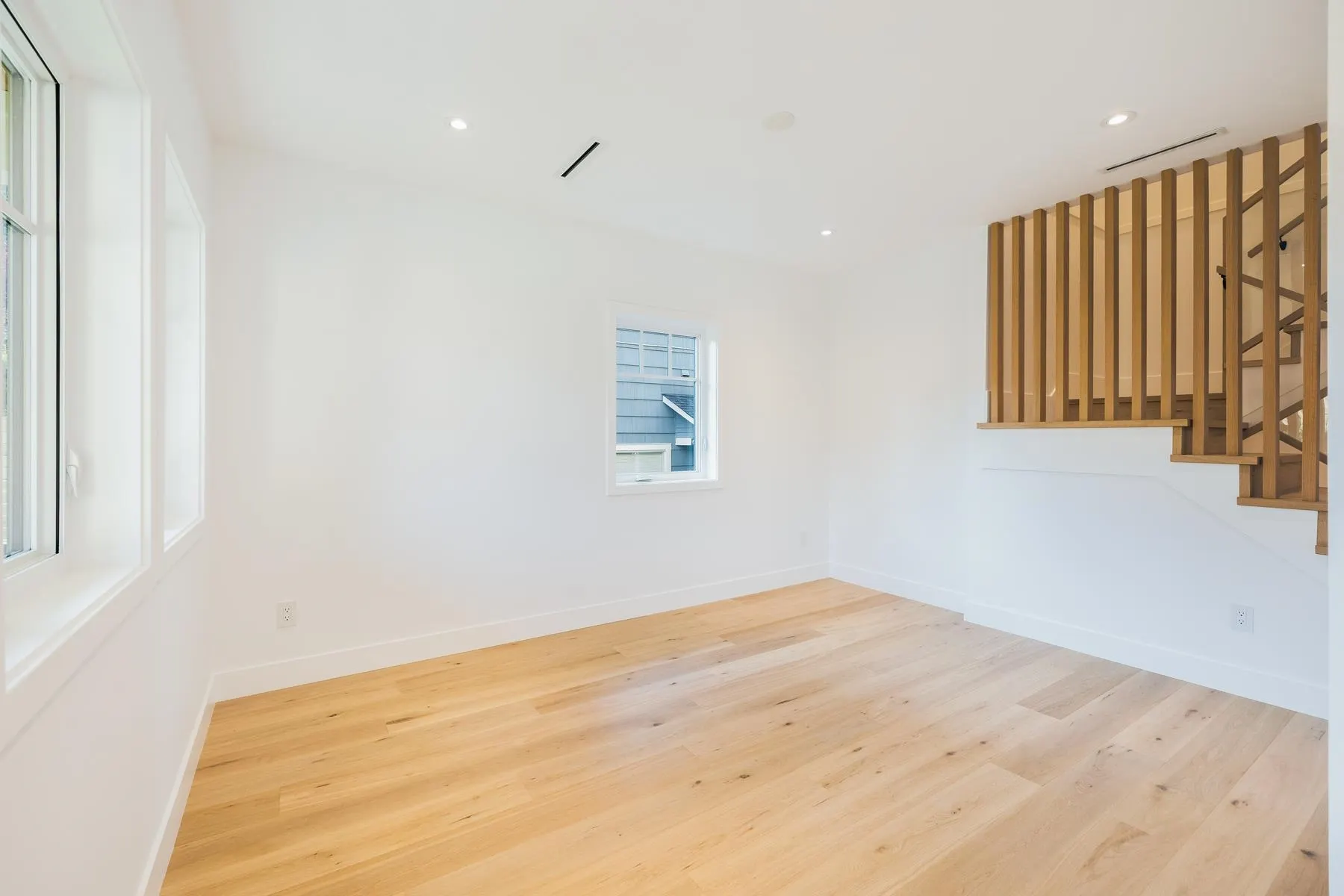 263 W 6th Street