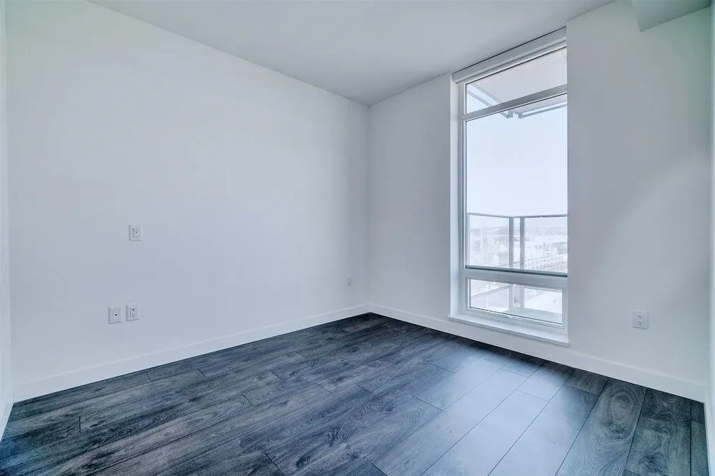 711 5580 No.3 Road