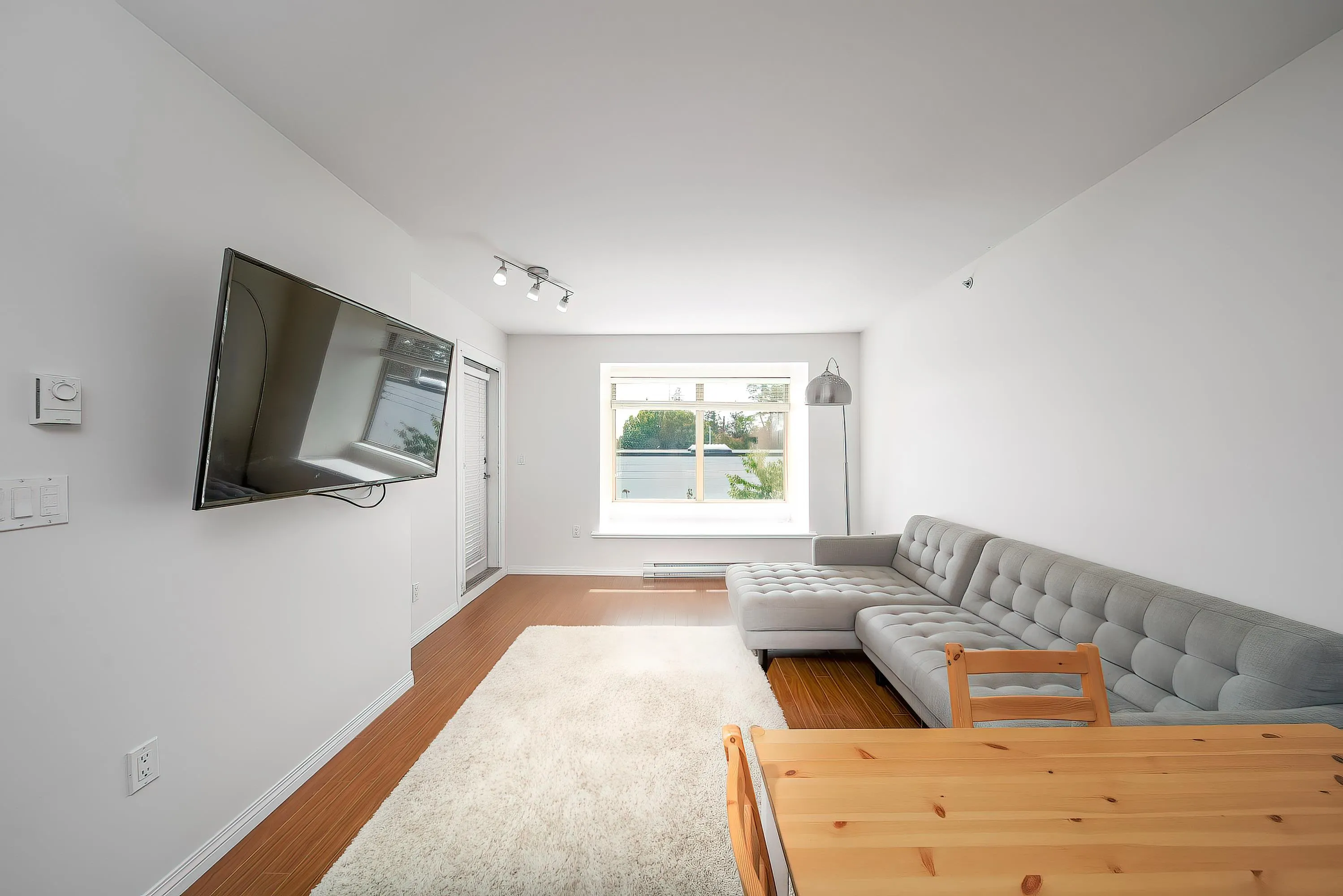 306 5000 Imperial Street