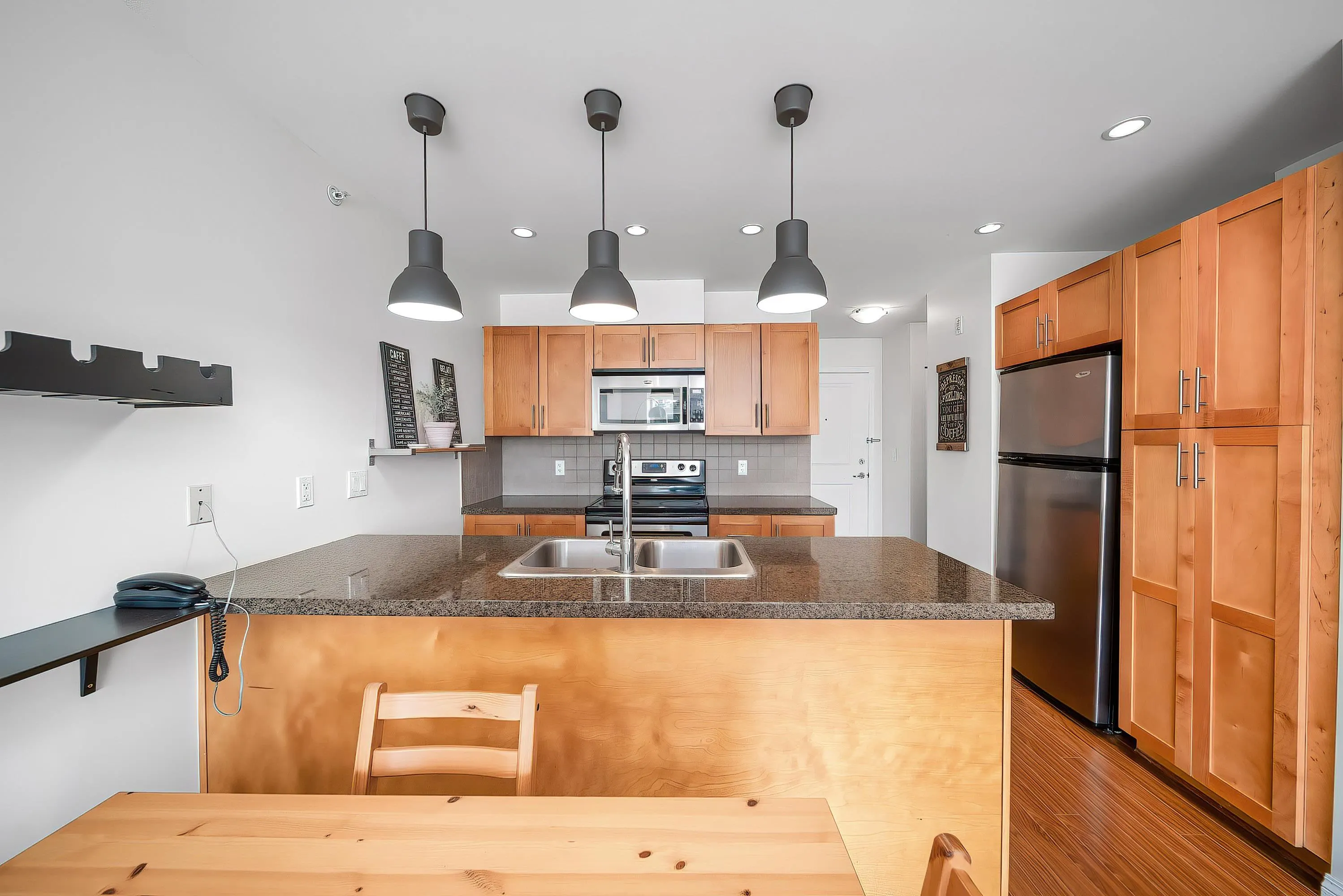 306 5000 Imperial Street