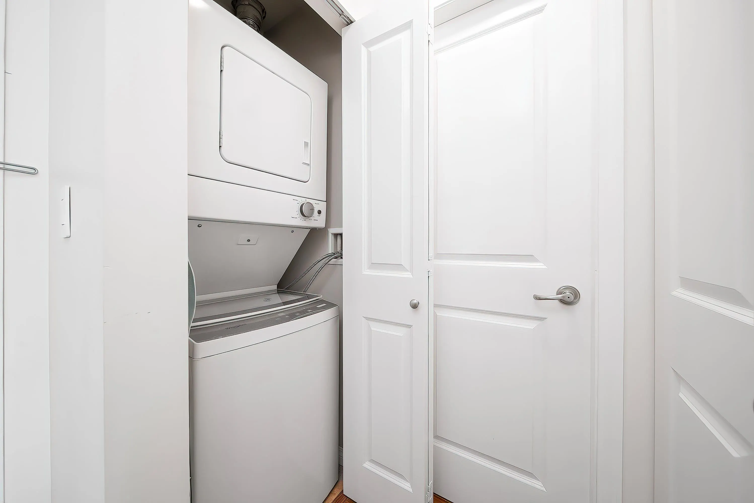 306 5000 Imperial Street