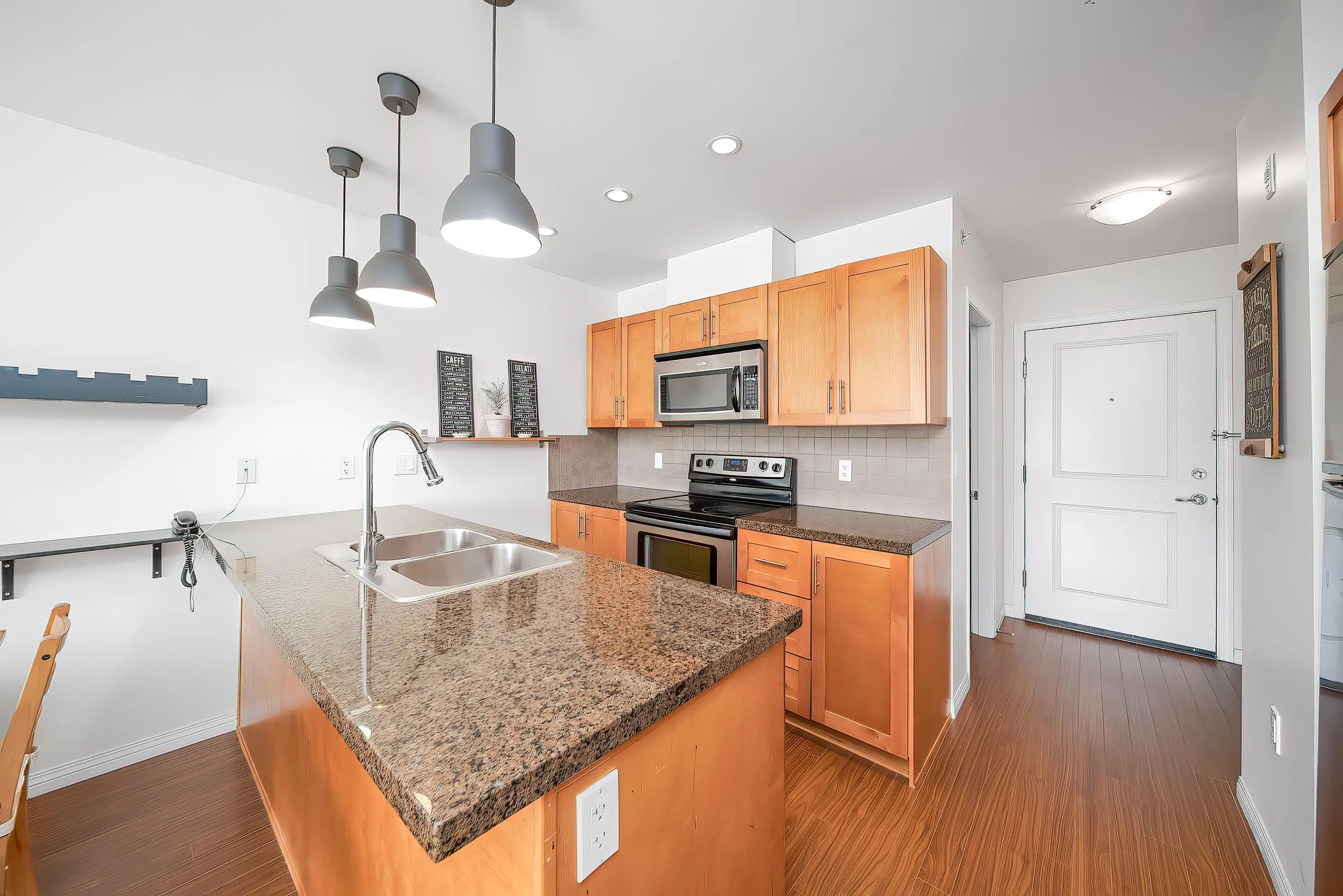 306 5000 Imperial Street