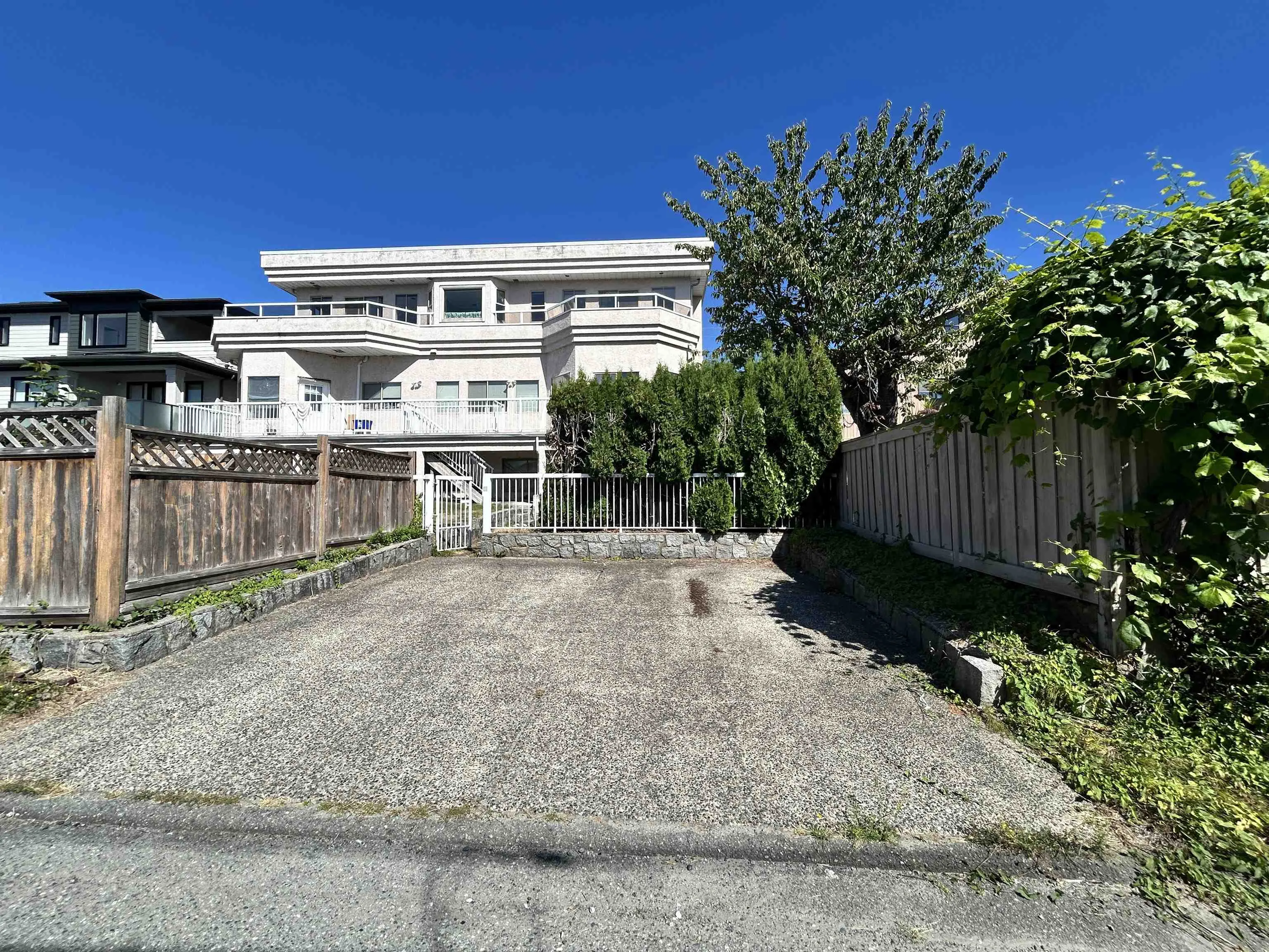 6262 Kitchener Street