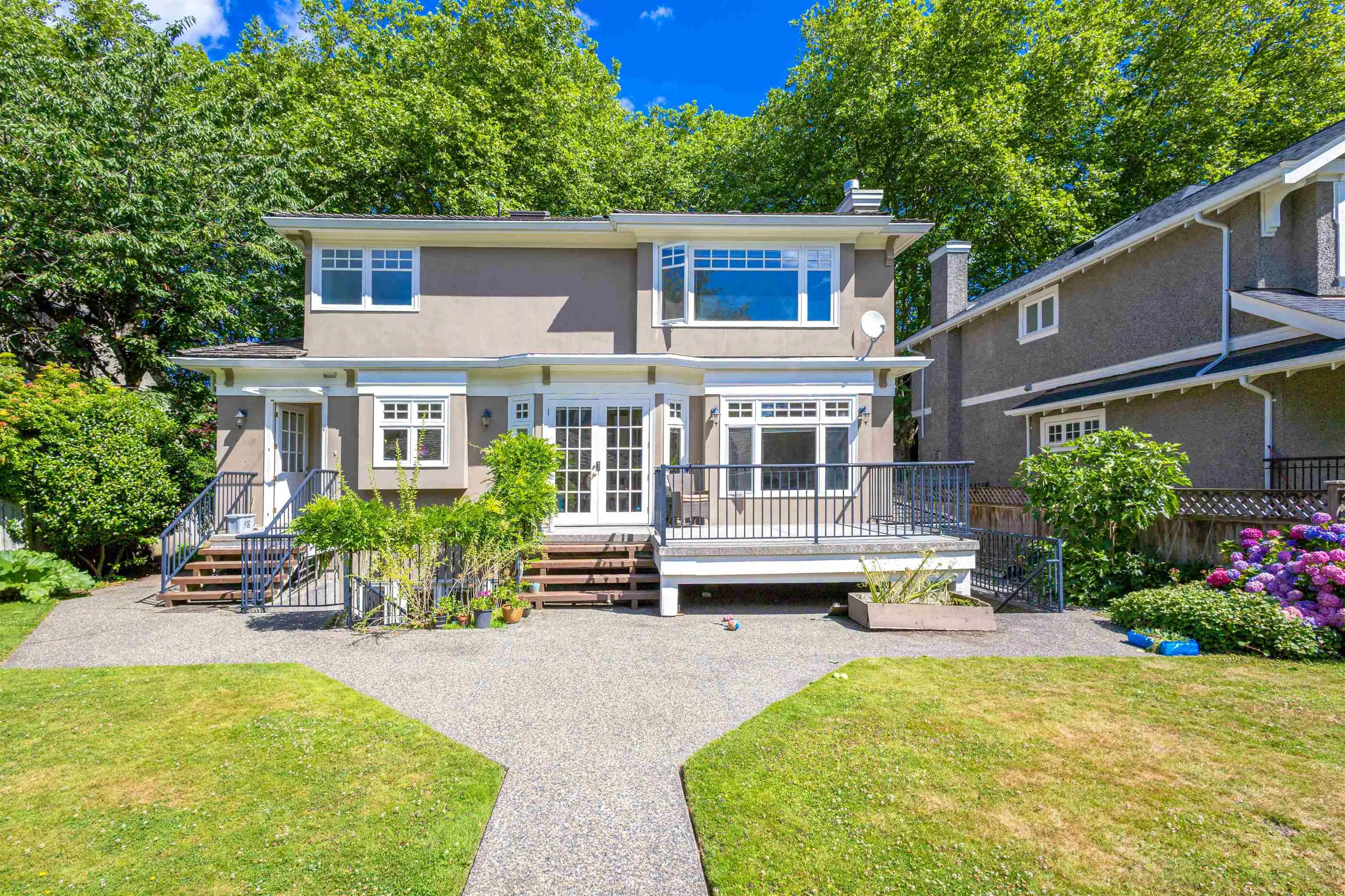 2350 W 36th Avenue
