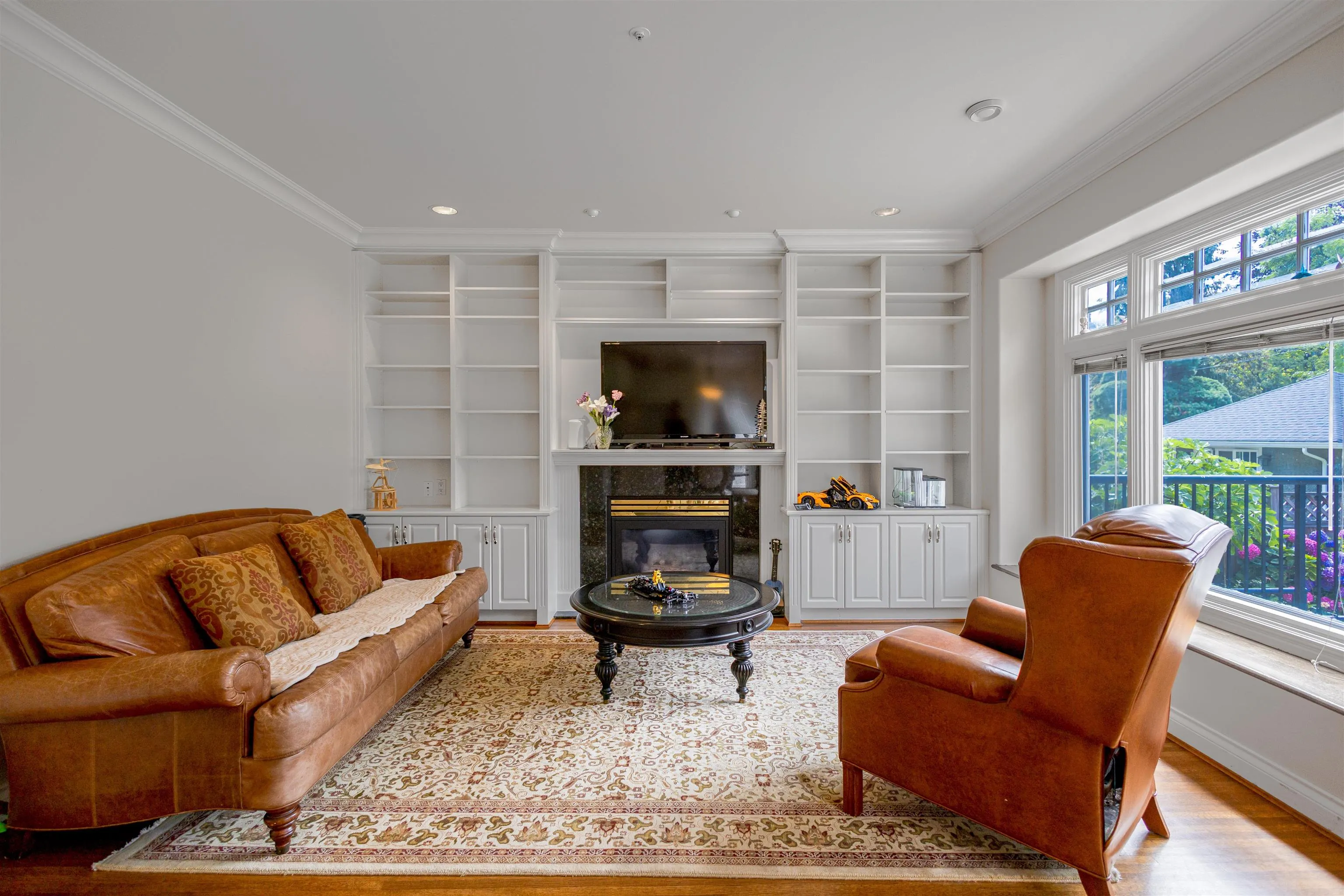 2350 W 36th Avenue