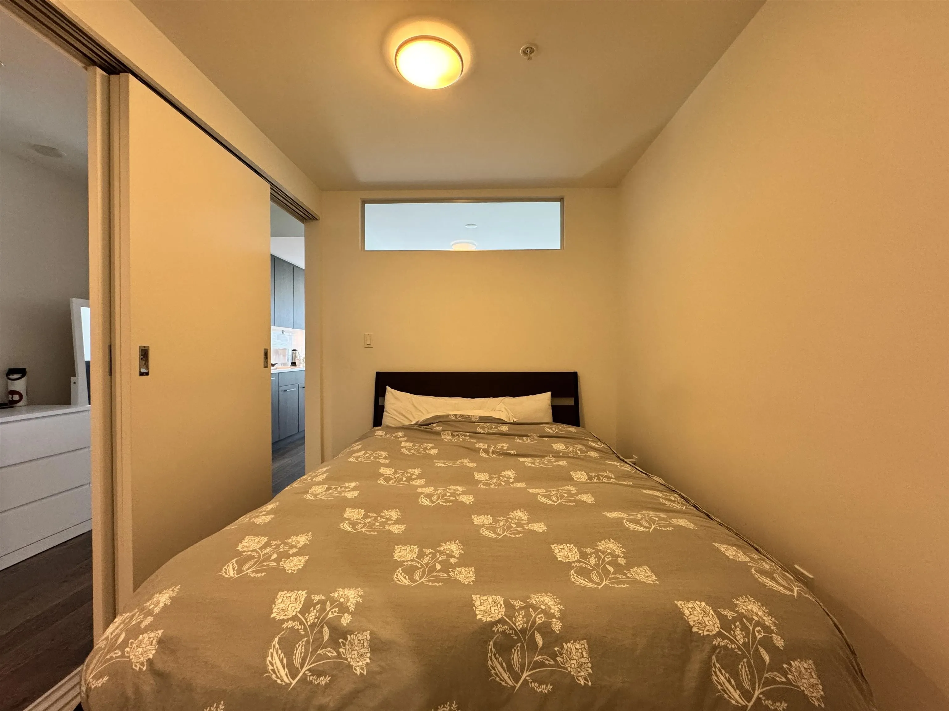 210 9060 University Crescent