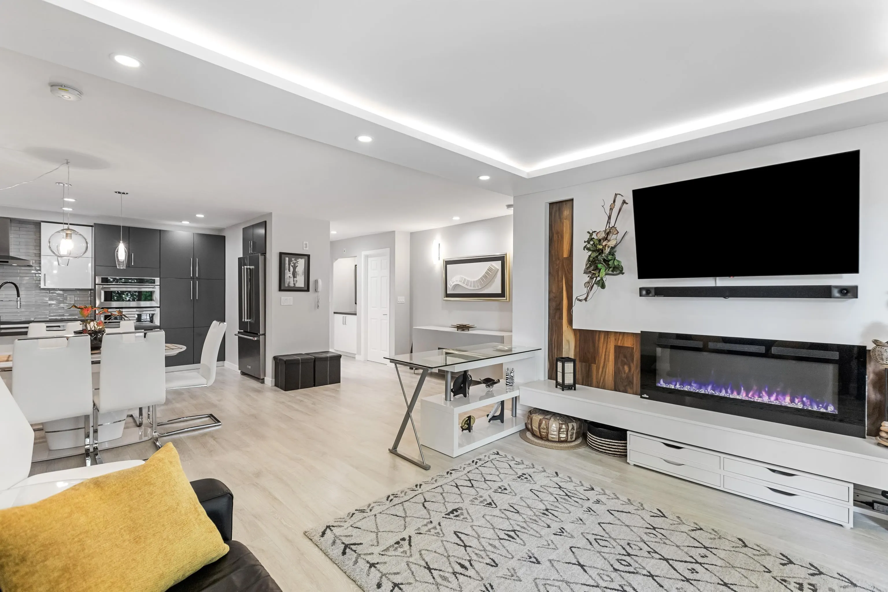 202 1447 Best Street
