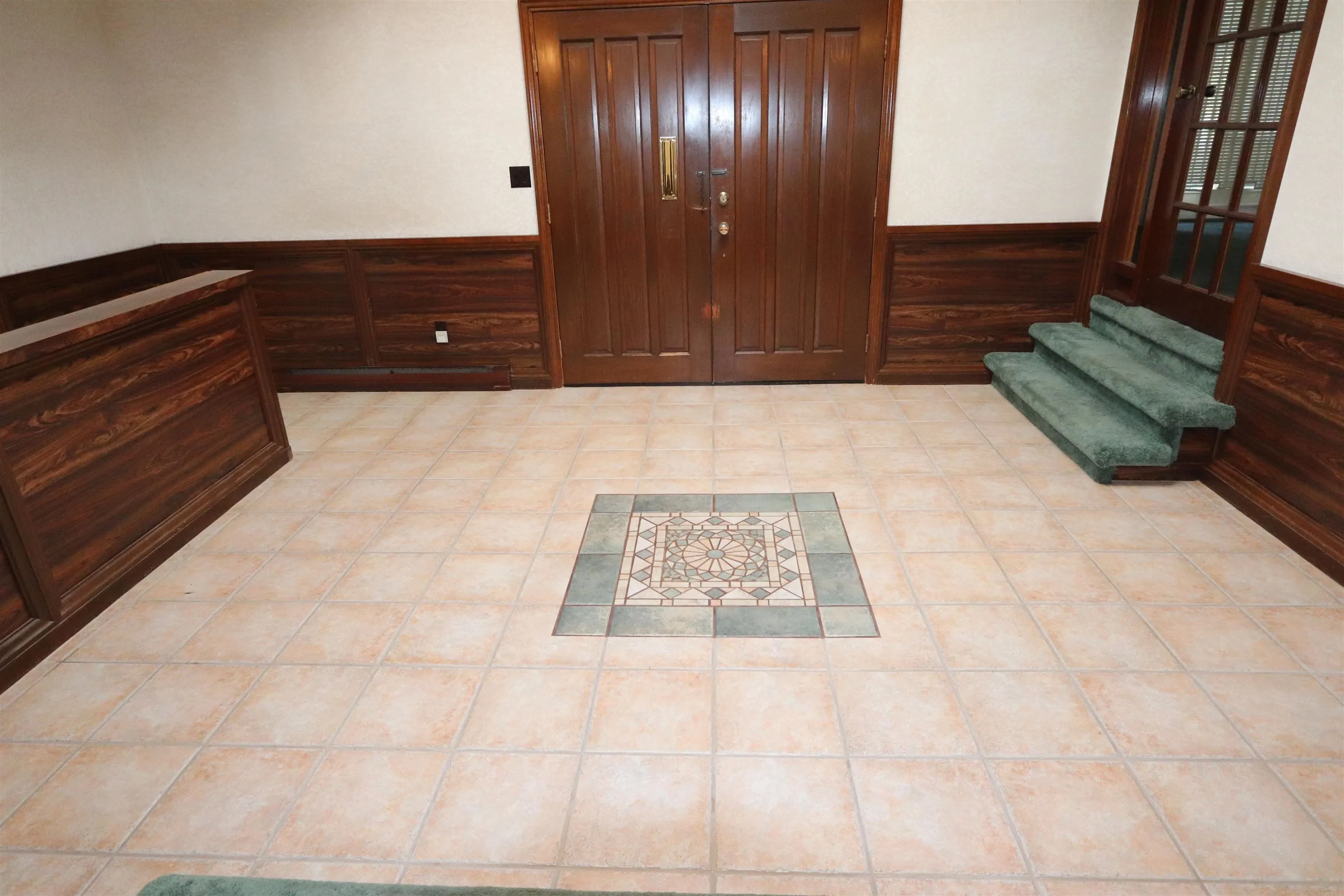 2241 Bevan Crescent