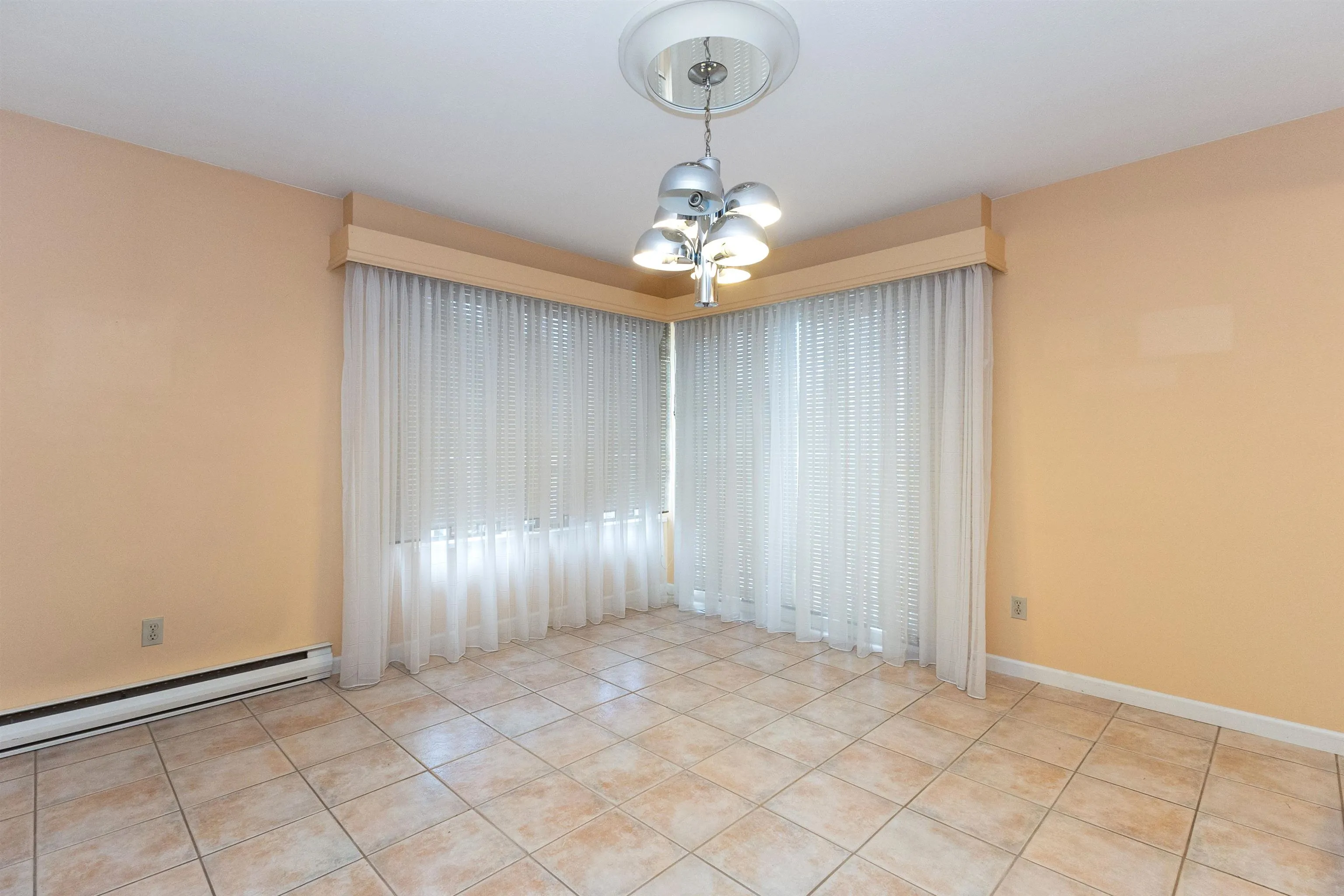 2241 Bevan Crescent